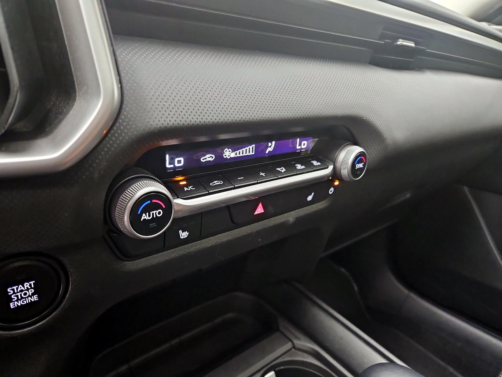 2025 Mazda CX-50 Premium - Photo 17