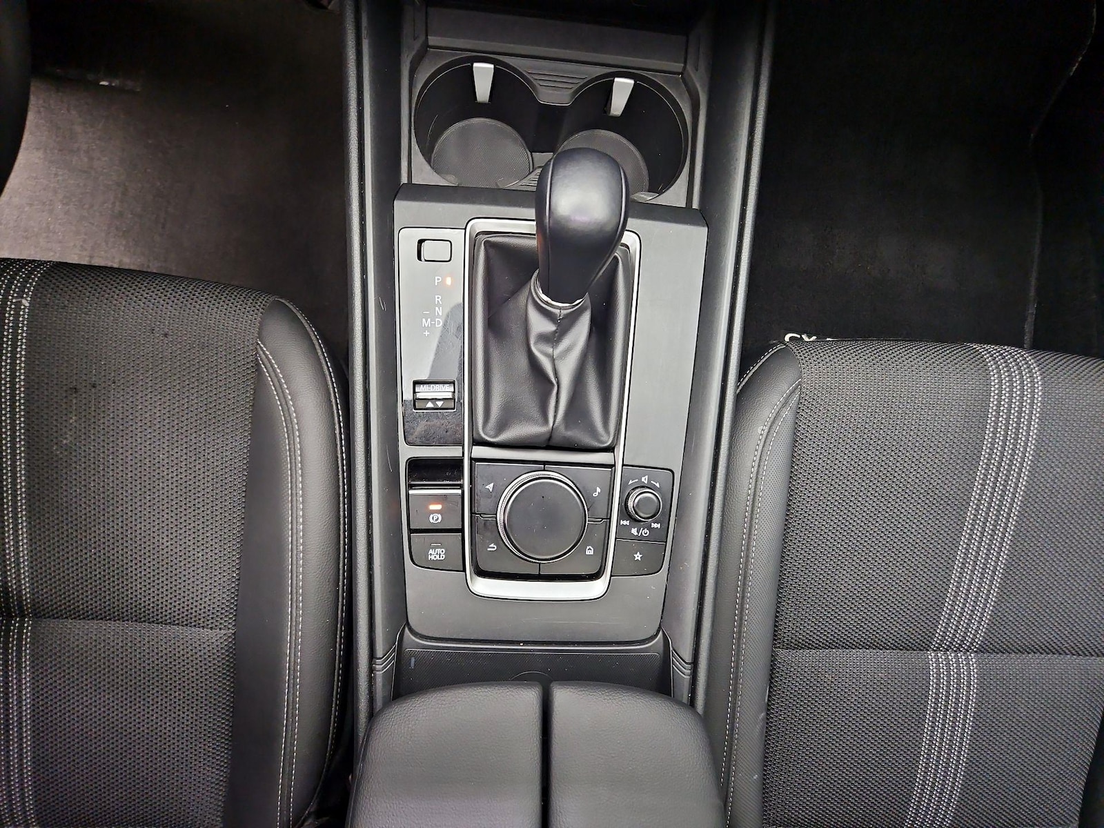 2025 Mazda CX-50 Premium - Photo 18