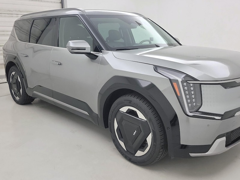 2024 Kia EV9 Land