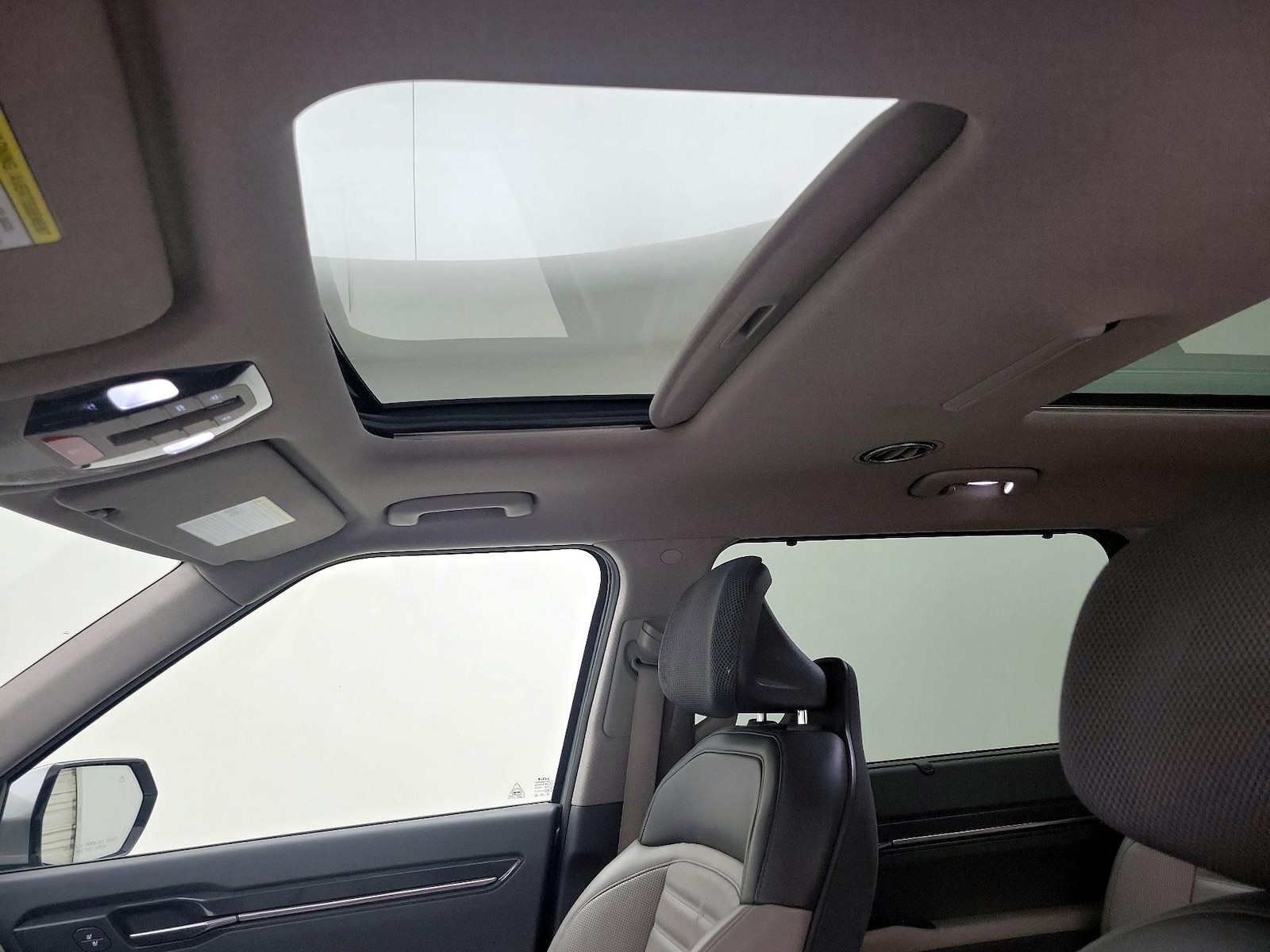 Sunroof(s) & Skylight(s)