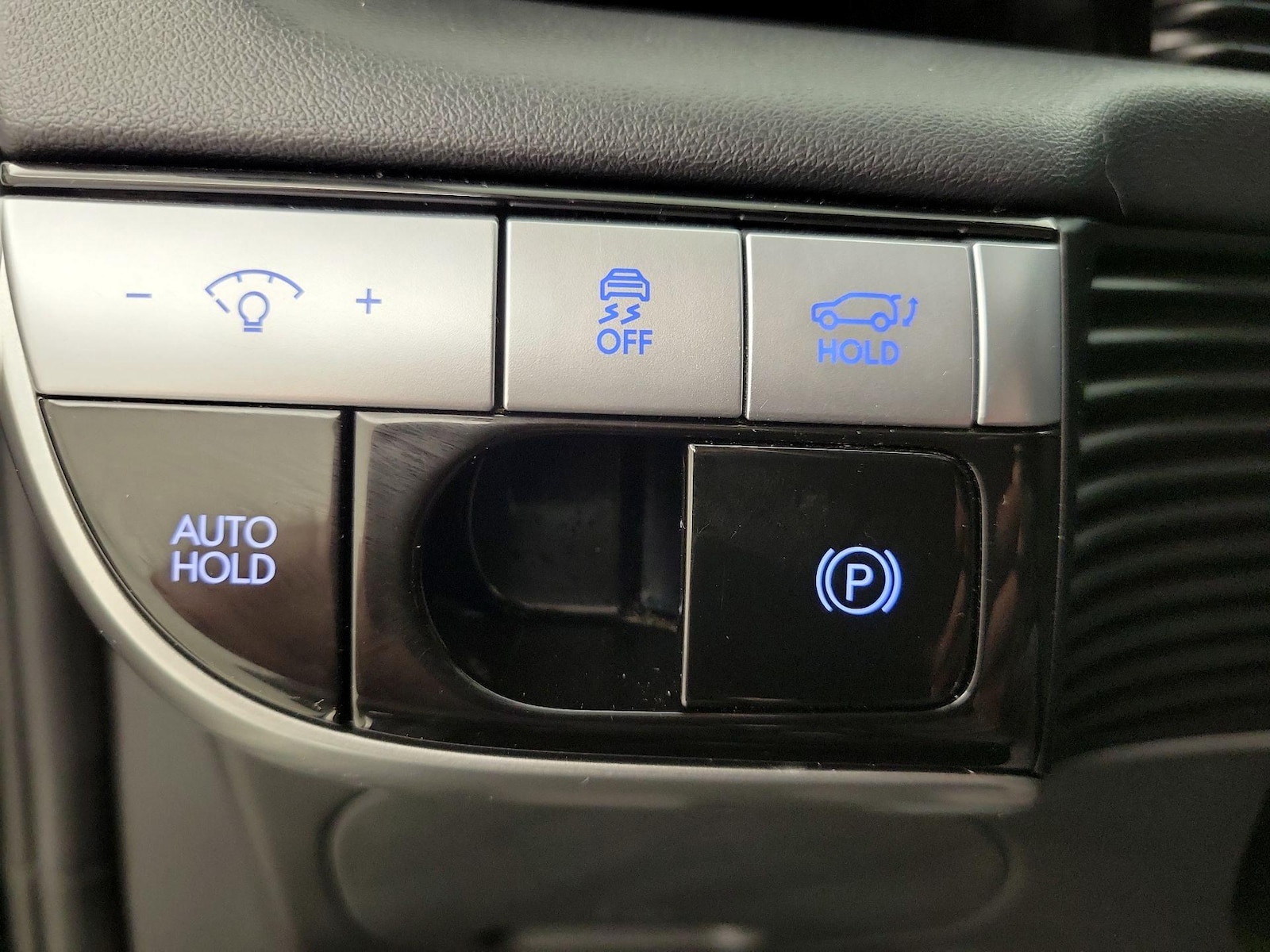 2023 Hyundai IONIQ 5 Limited - Photo 14