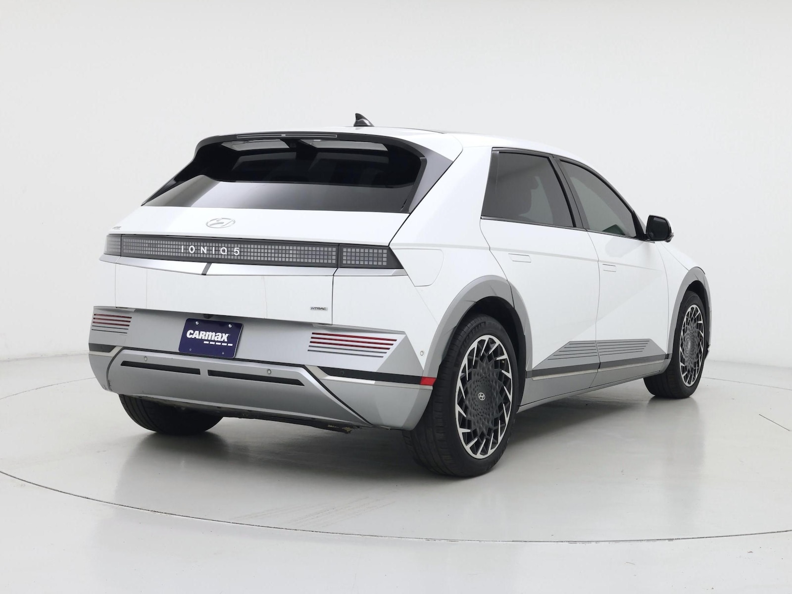 2024 Hyundai IONIQ 5 Limited - Photo 9