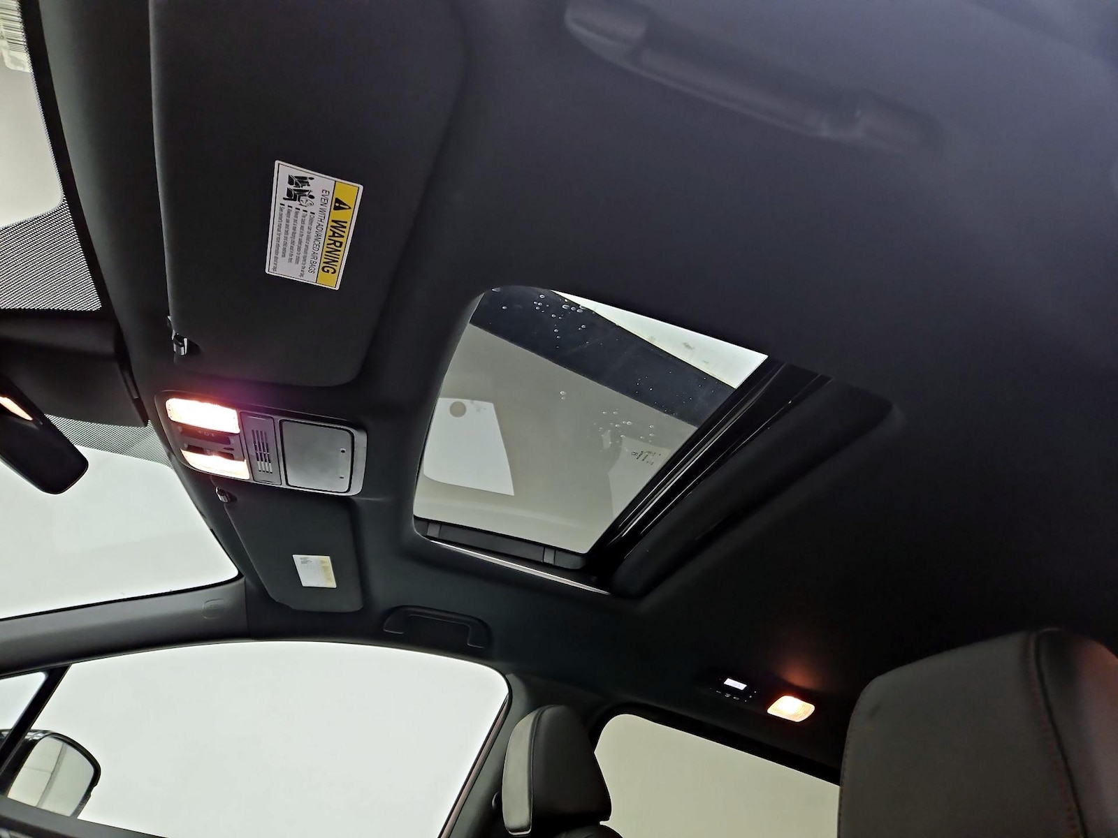 Sunroof(s) & Overhead Airbags