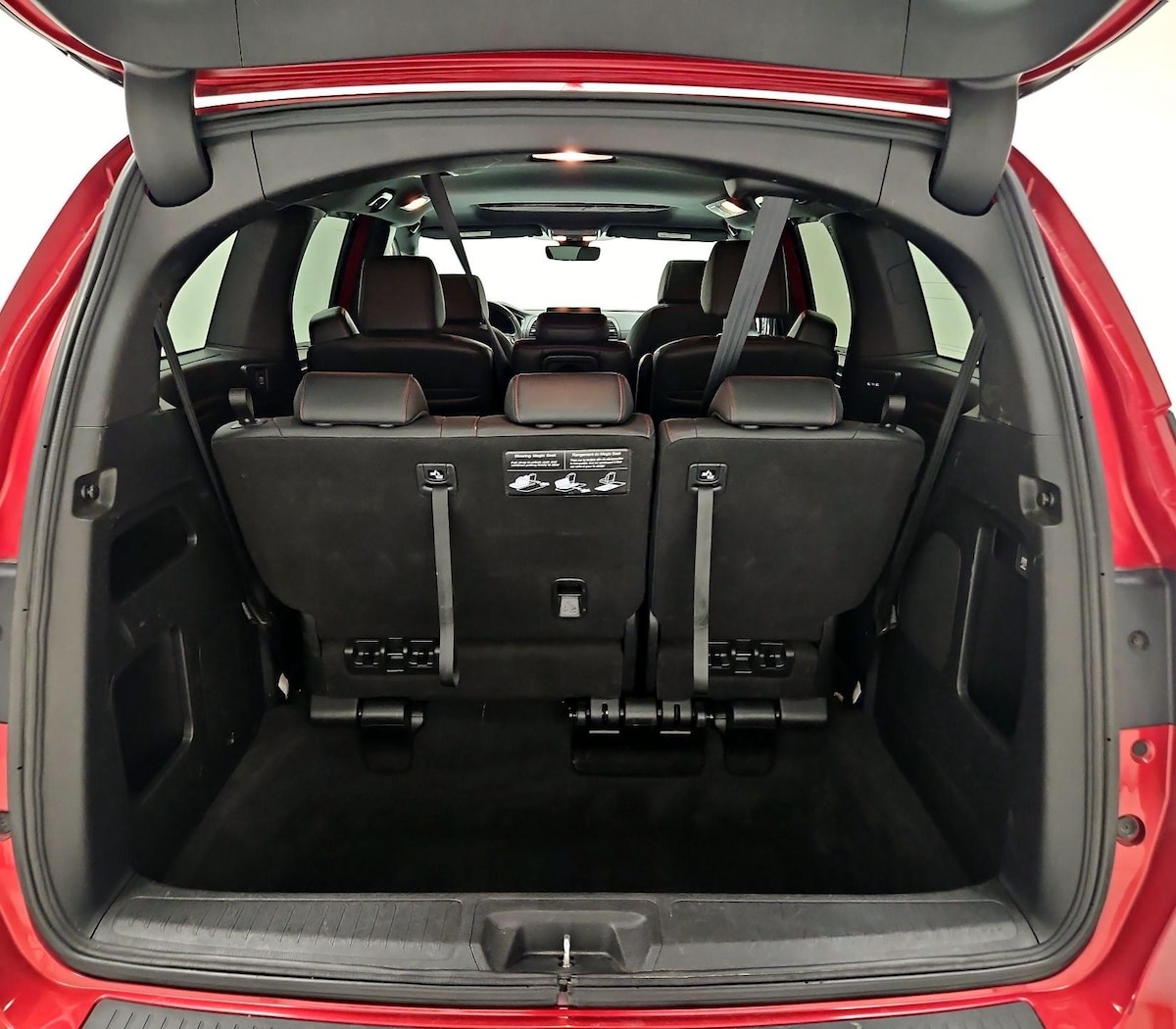 Trunk/Cargo (Seats Up)