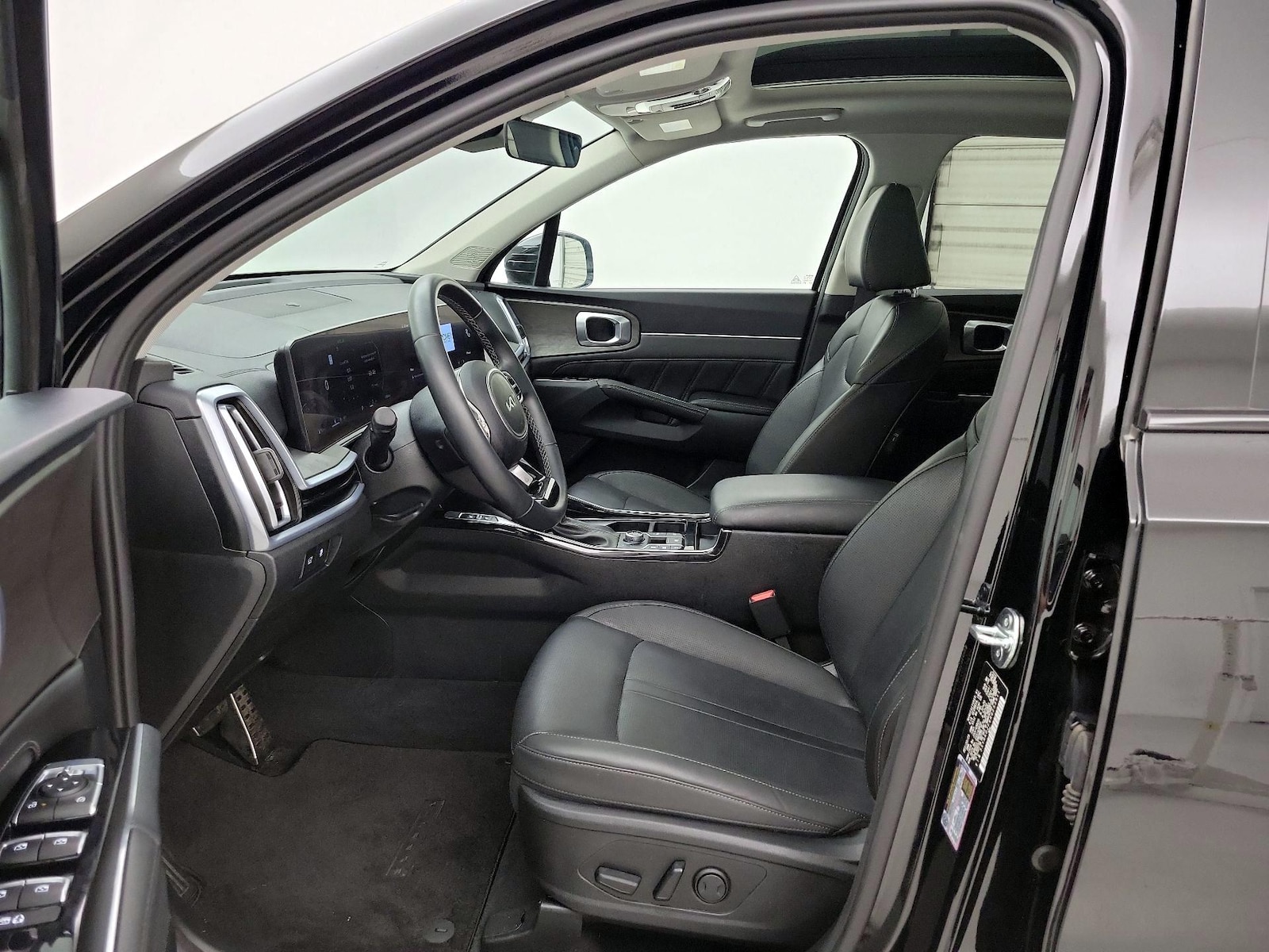 2024 Kia Sorento X-Line SX - Photo 12