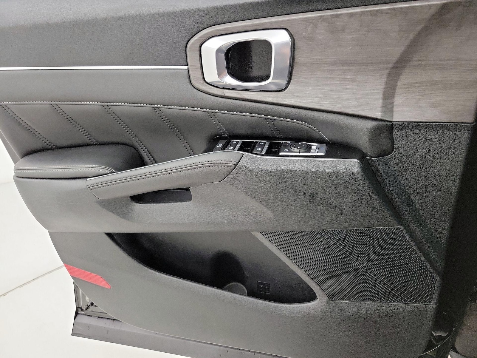 2024 Kia Sorento X-Line SX - Photo 13
