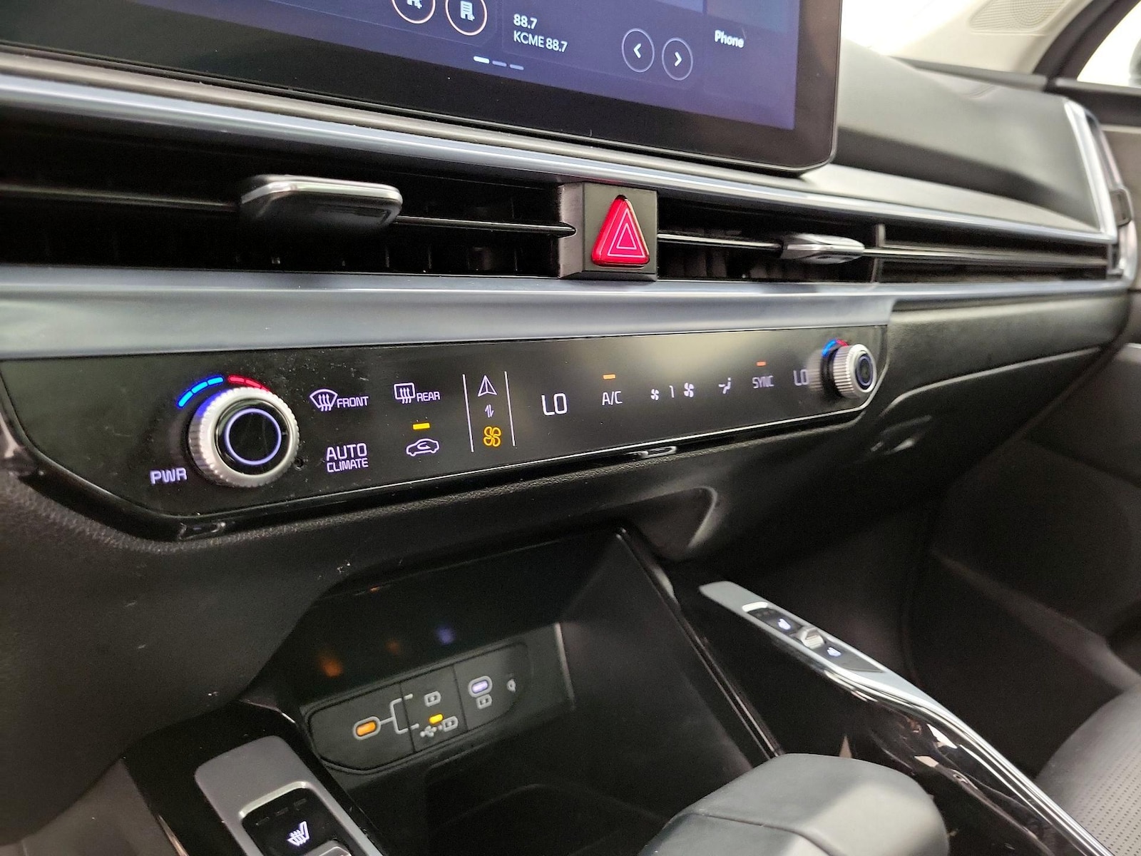 2024 Kia Sorento X-Line SX - Photo 18