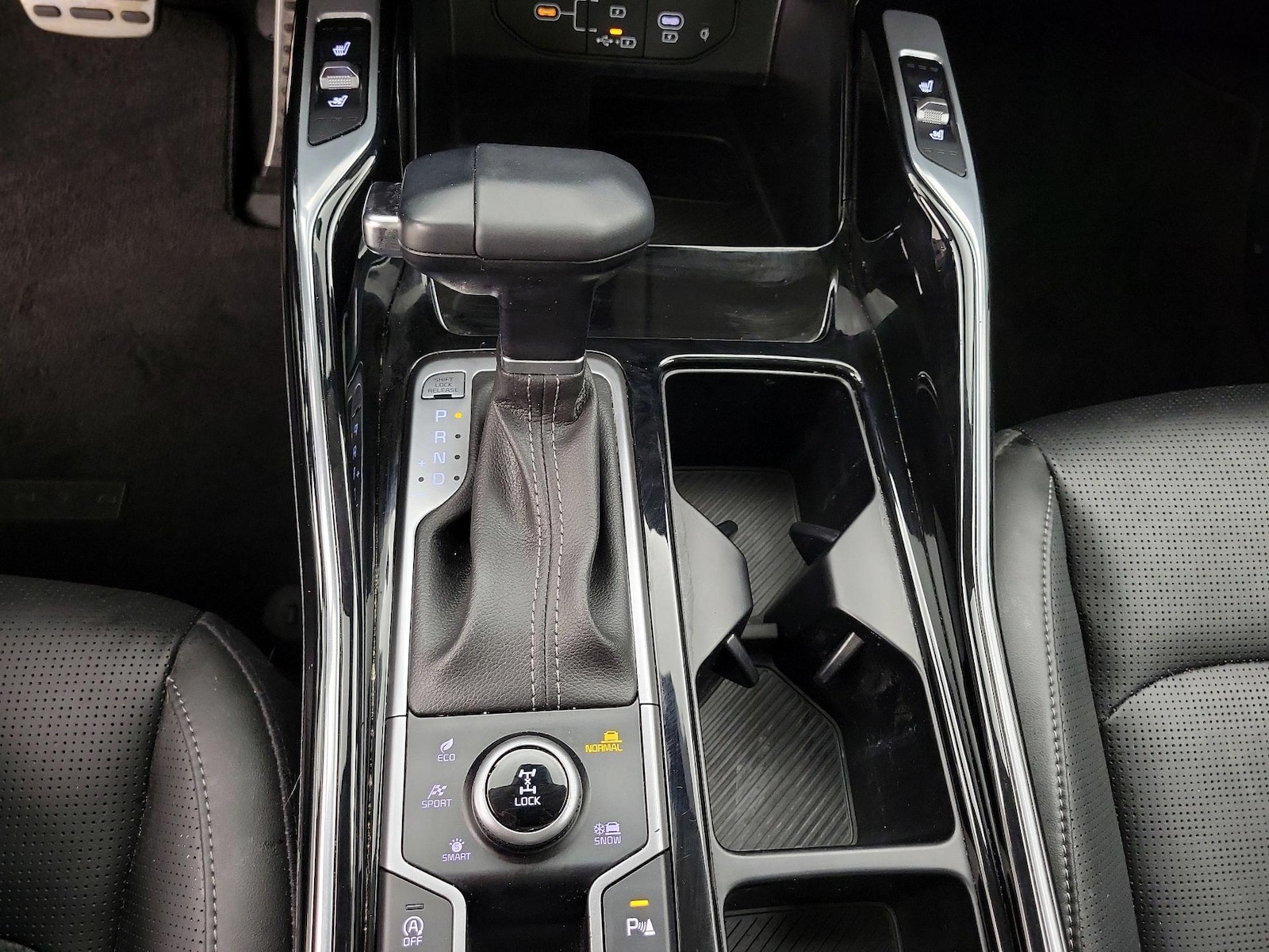 2024 Kia Sorento X-Line SX - Photo 19