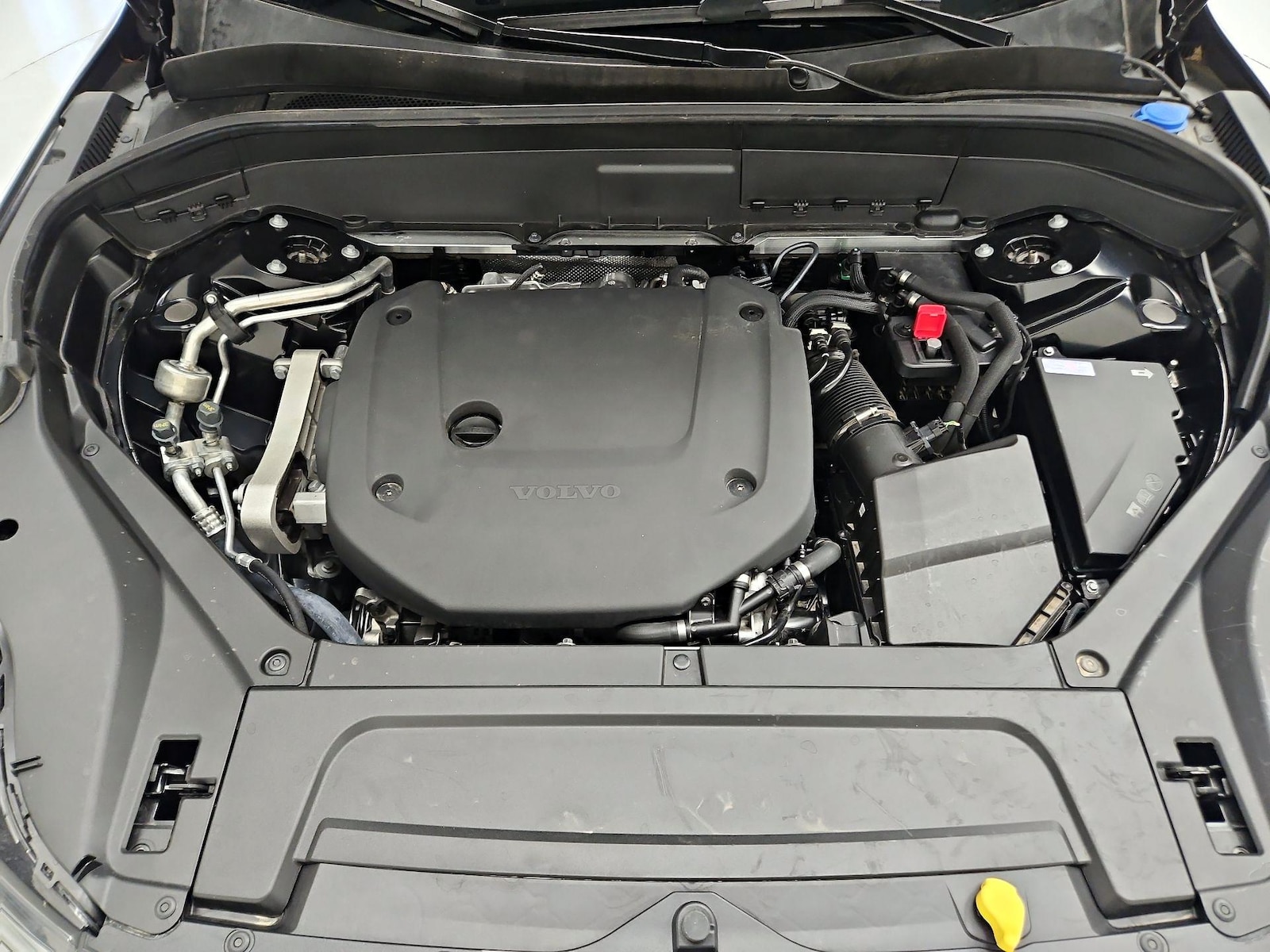 2025 Volvo XC90 Plus - Photo 26