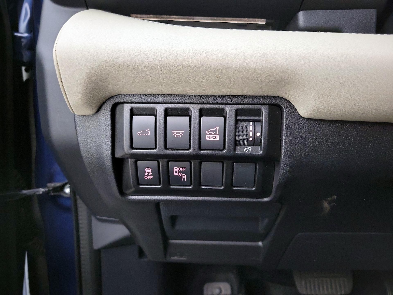 2022 Subaru Ascent Touring - Photo 14