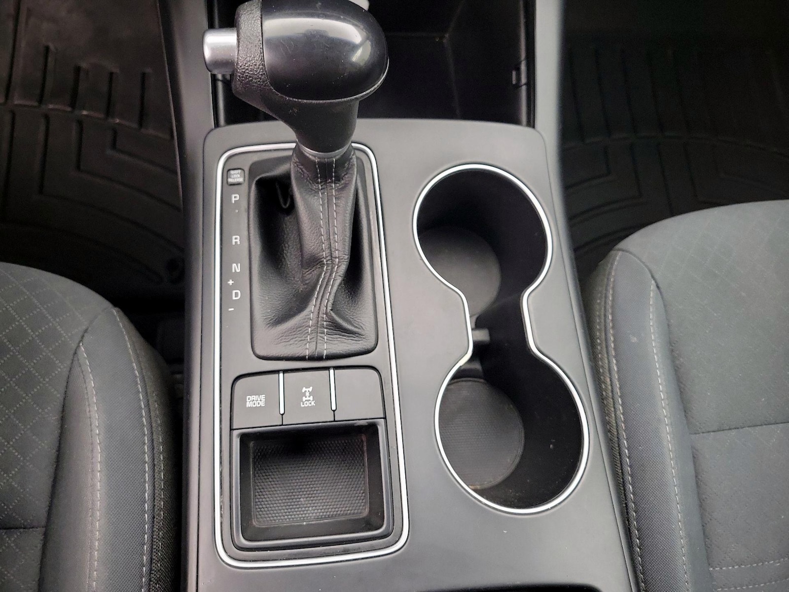 2017 Kia Sorento LX - Photo 18