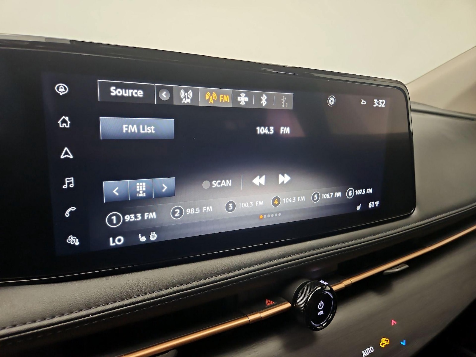 2024 Nissan ARIYA Engage+ - Photo 17