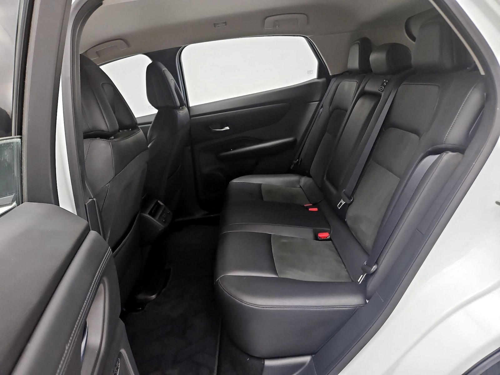 2024 Nissan ARIYA Engage+ - Photo 21