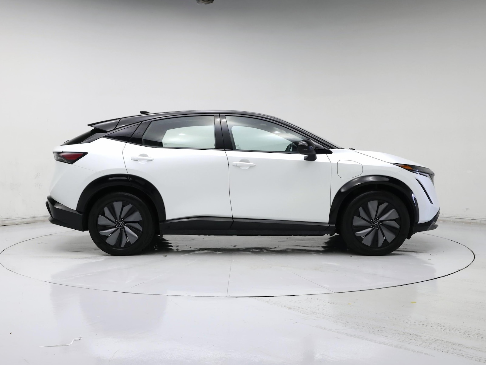 2024 Nissan ARIYA Engage+ - Photo 8