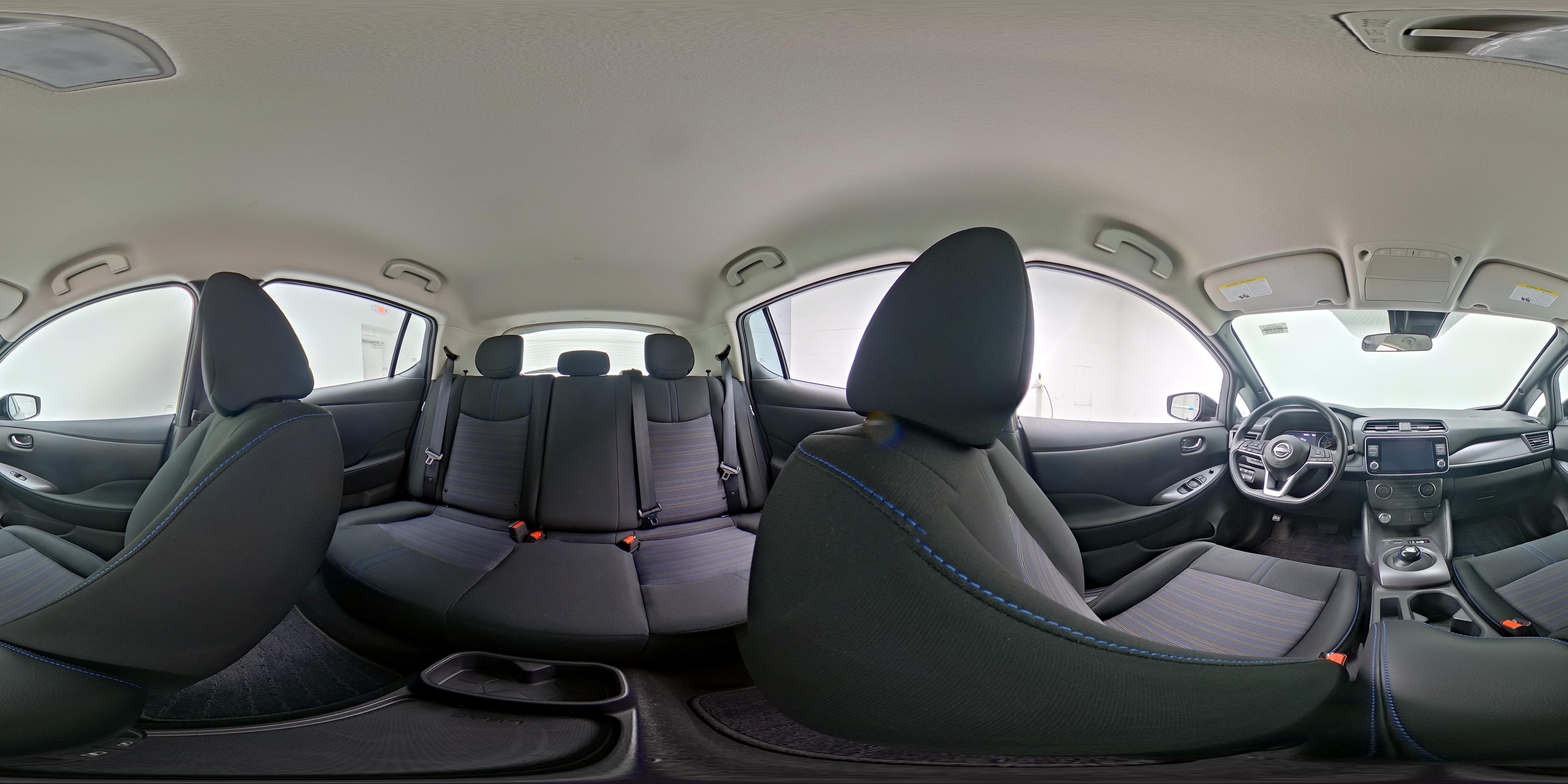 2025 Nissan Leaf S - Photo 25