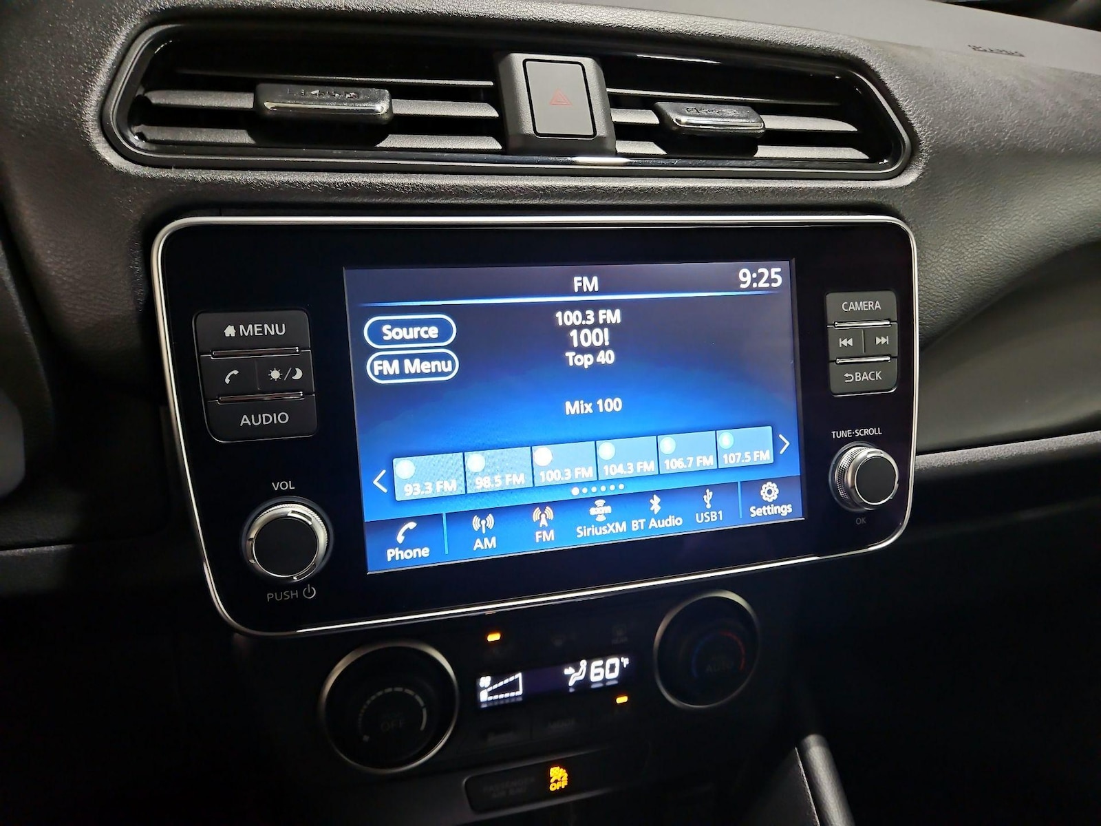 2025 Nissan Leaf S - Photo 16