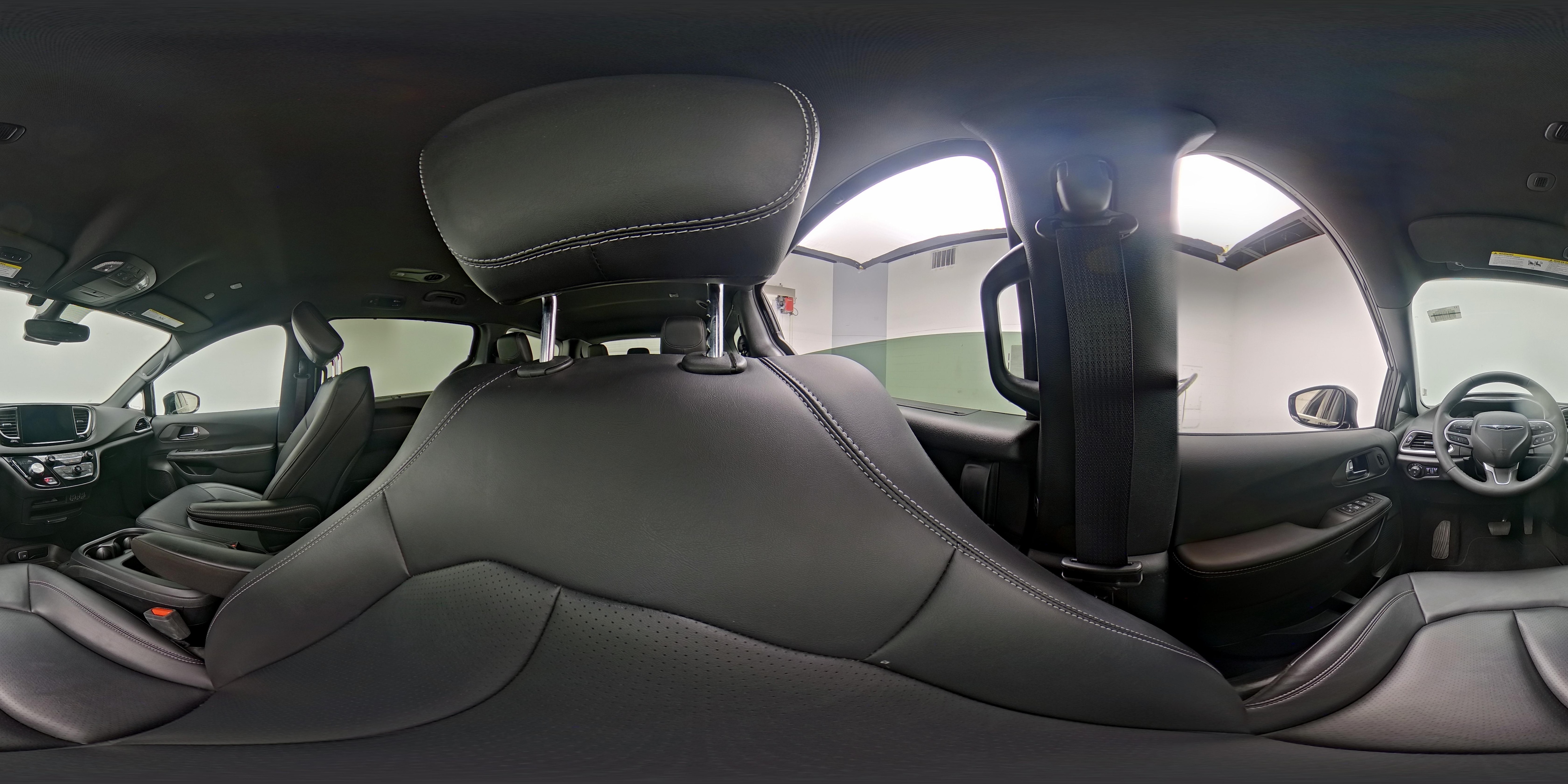 2025 Chrysler Pacifica Select - Photo 28