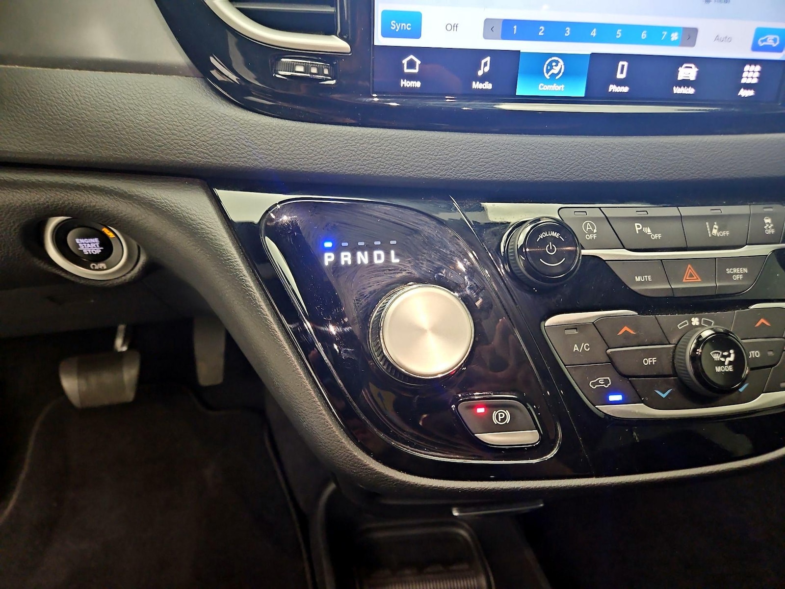 2025 Chrysler Pacifica Select - Photo 18