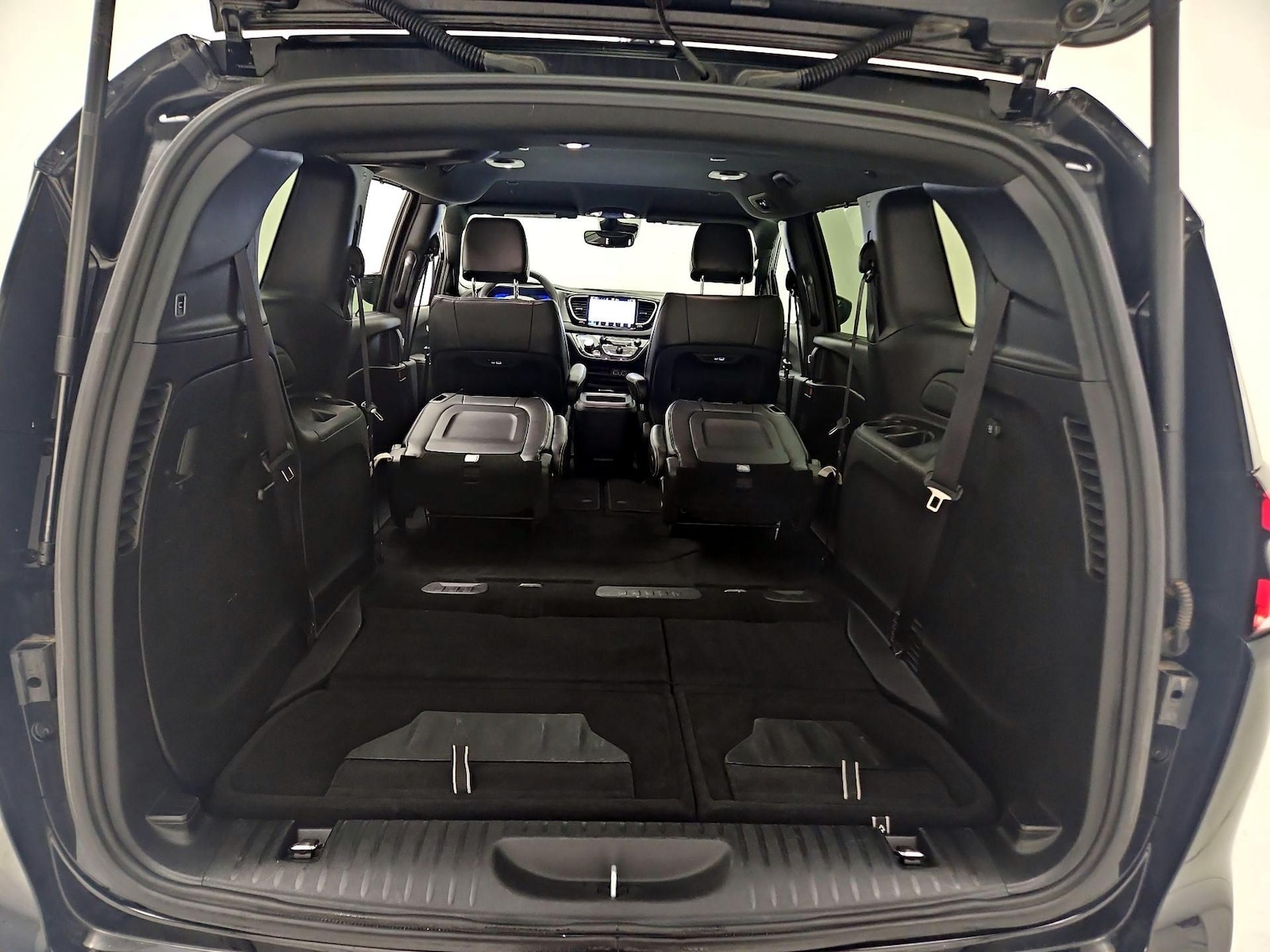 2025 Chrysler Pacifica Select - Photo 23