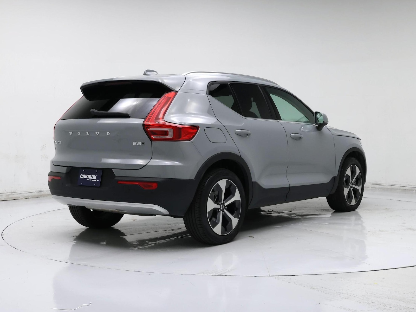 2025 Volvo XC40 Plus - Photo 9