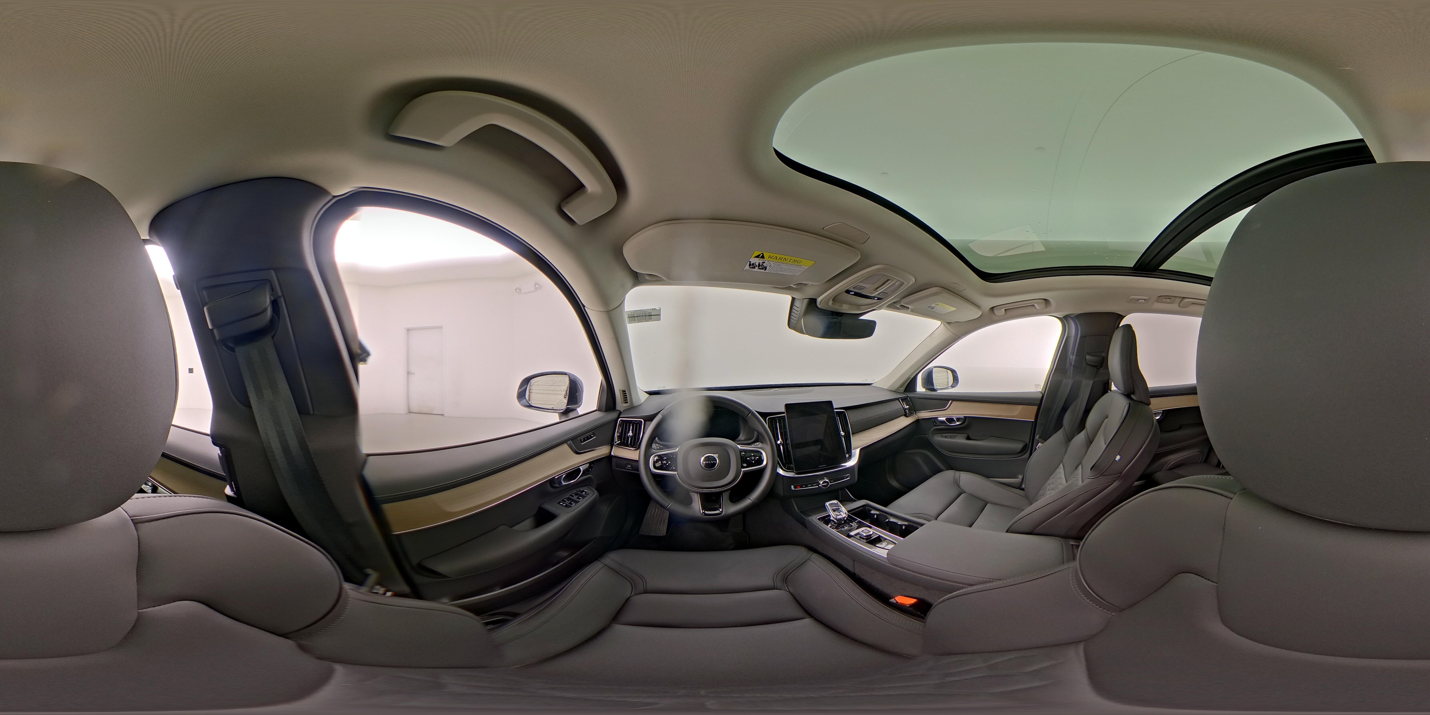 2025 Volvo XC90 Plus - Photo 30