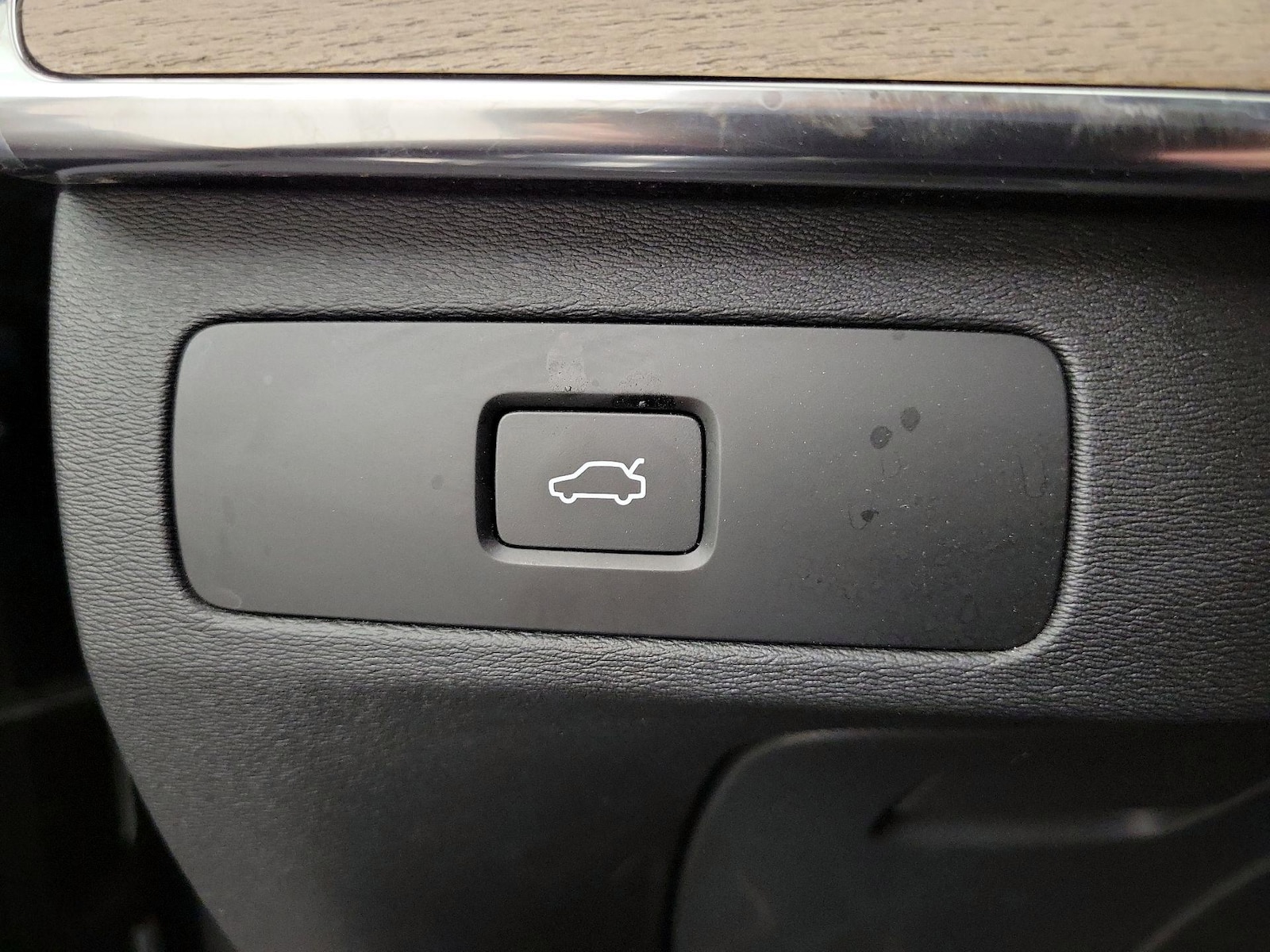 2025 Volvo XC90 Plus - Photo 14