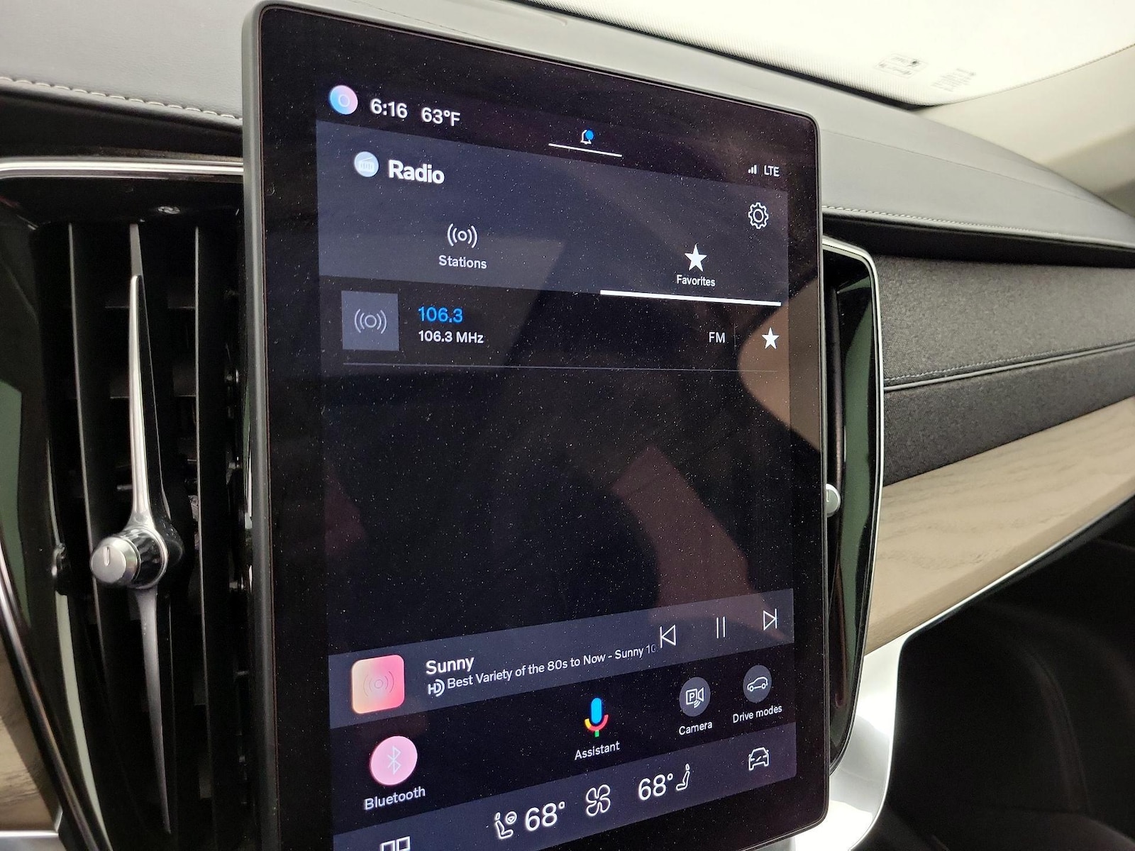 2025 Volvo XC90 Plus - Photo 17