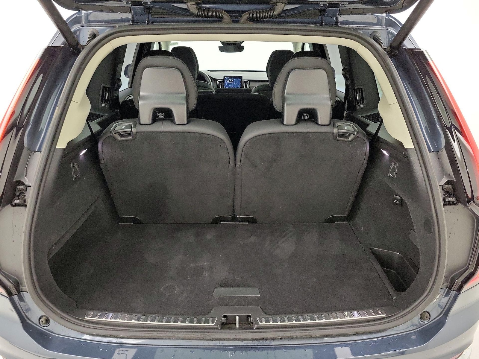 2025 Volvo XC90 Plus - Photo 24
