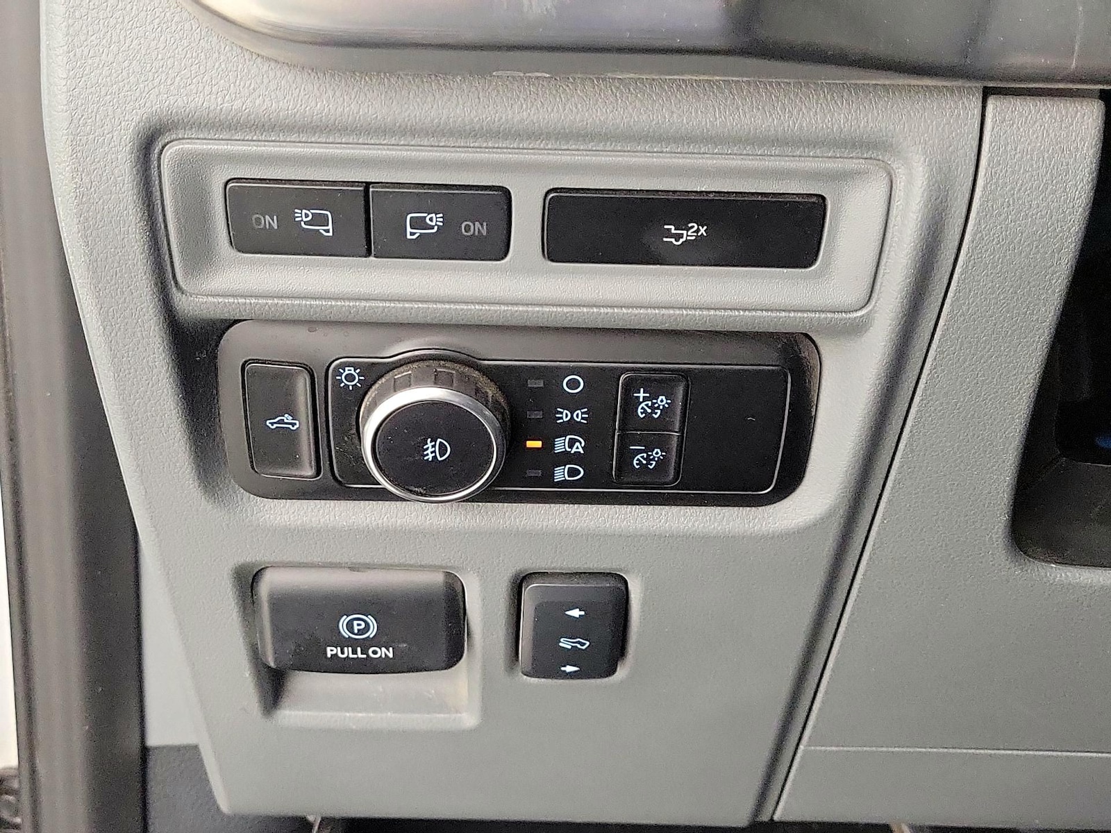 2023 Ford F-150 Lariat - Photo 14