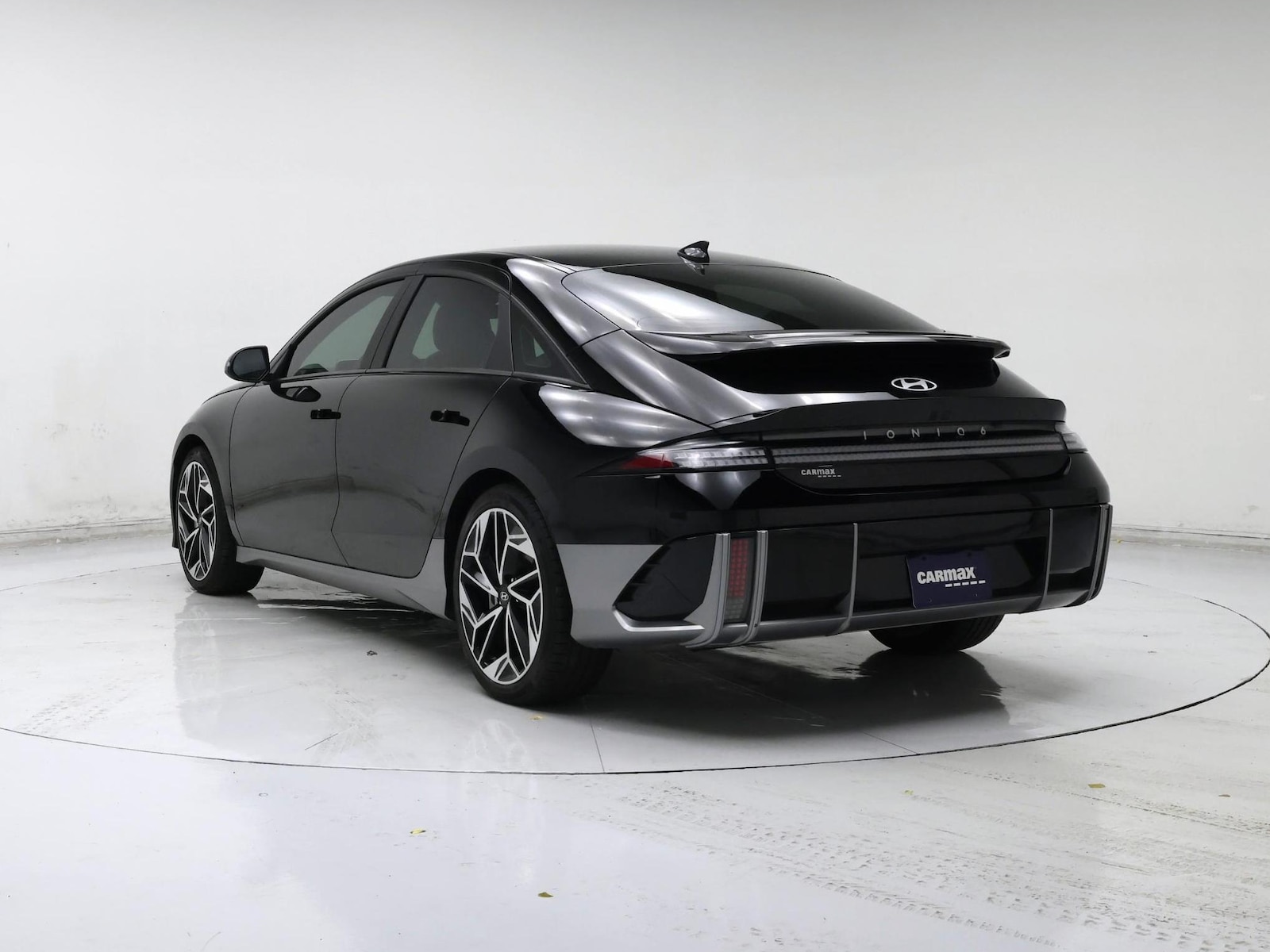 2023 Hyundai IONIQ 6 SEL - Photo 3
