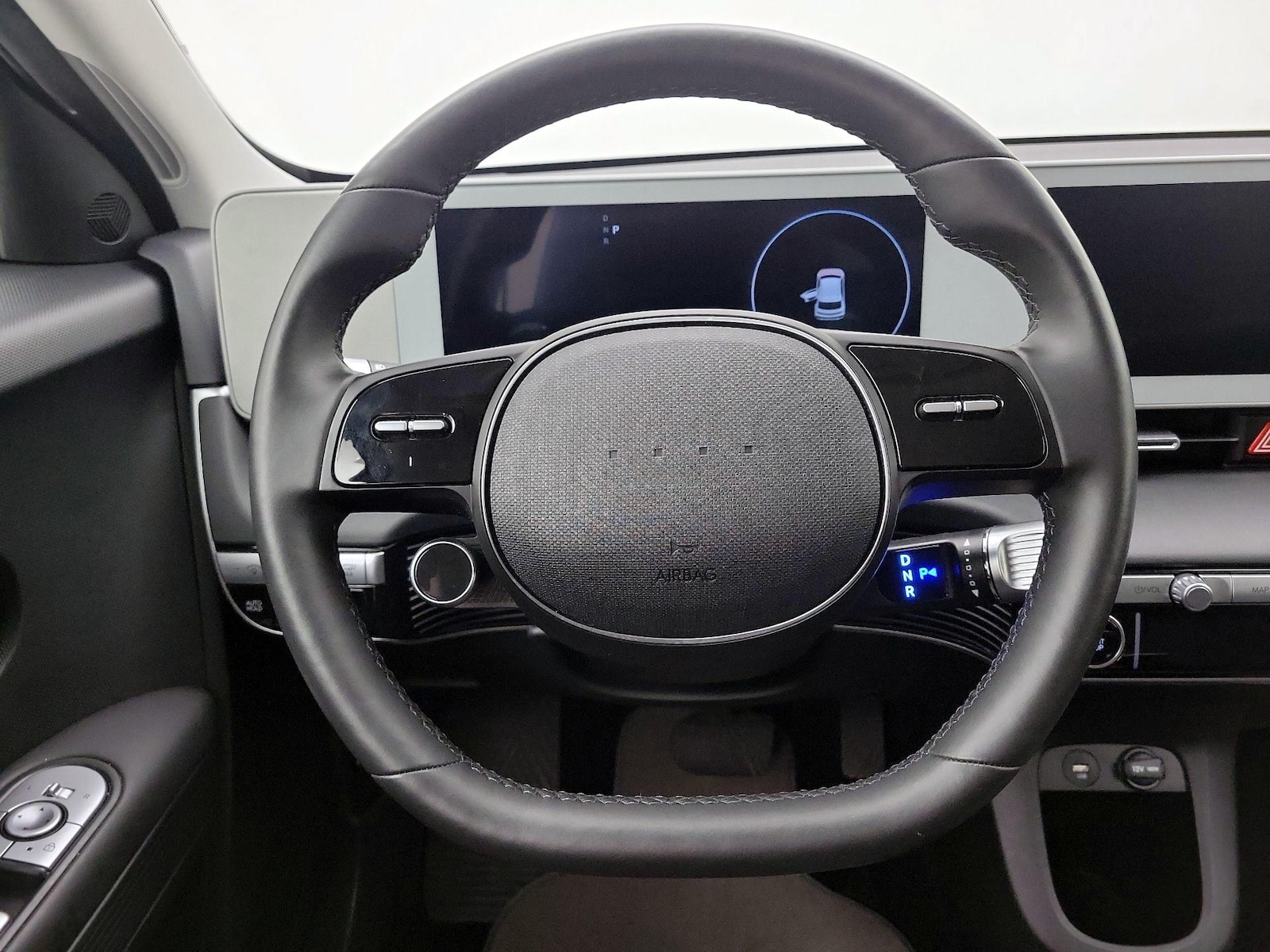 2024 Hyundai IONIQ 5 SEL - Photo 11