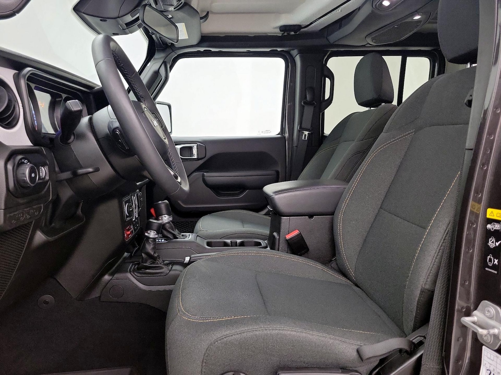 2025 Jeep Wrangler 4-Door Willys - Photo 12