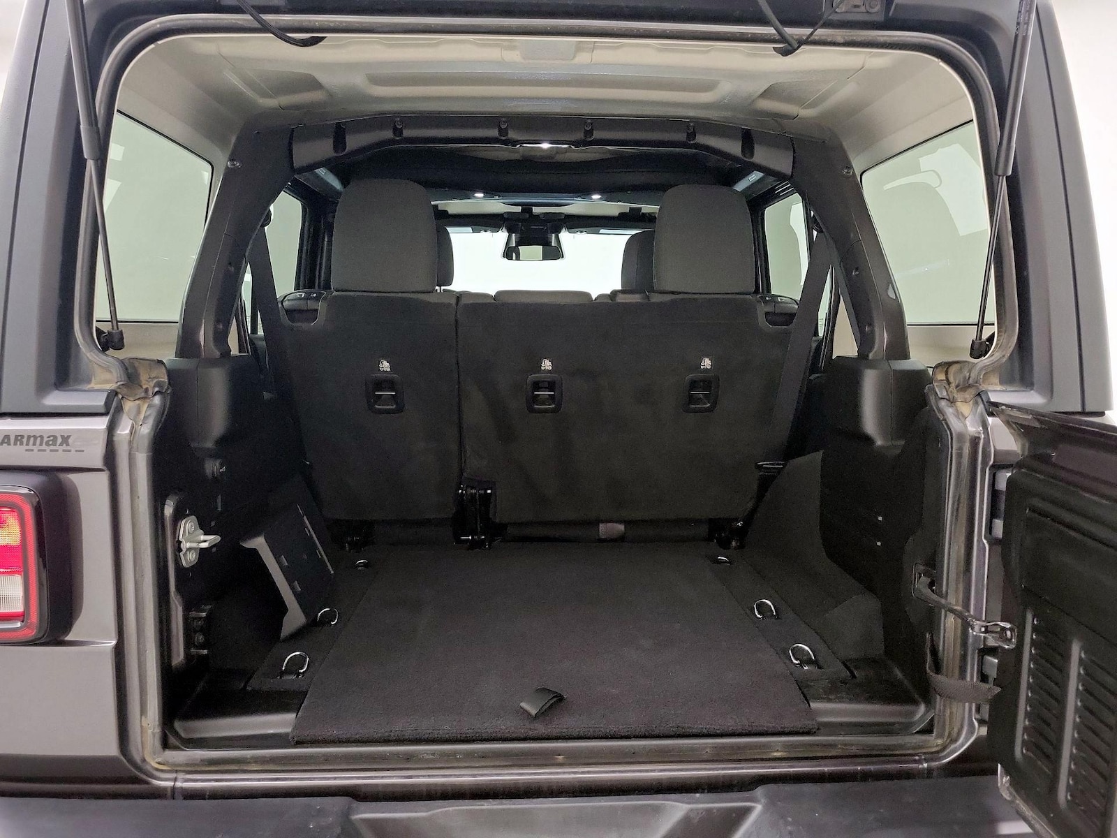 2025 Jeep Wrangler 4-Door Willys - Photo 21