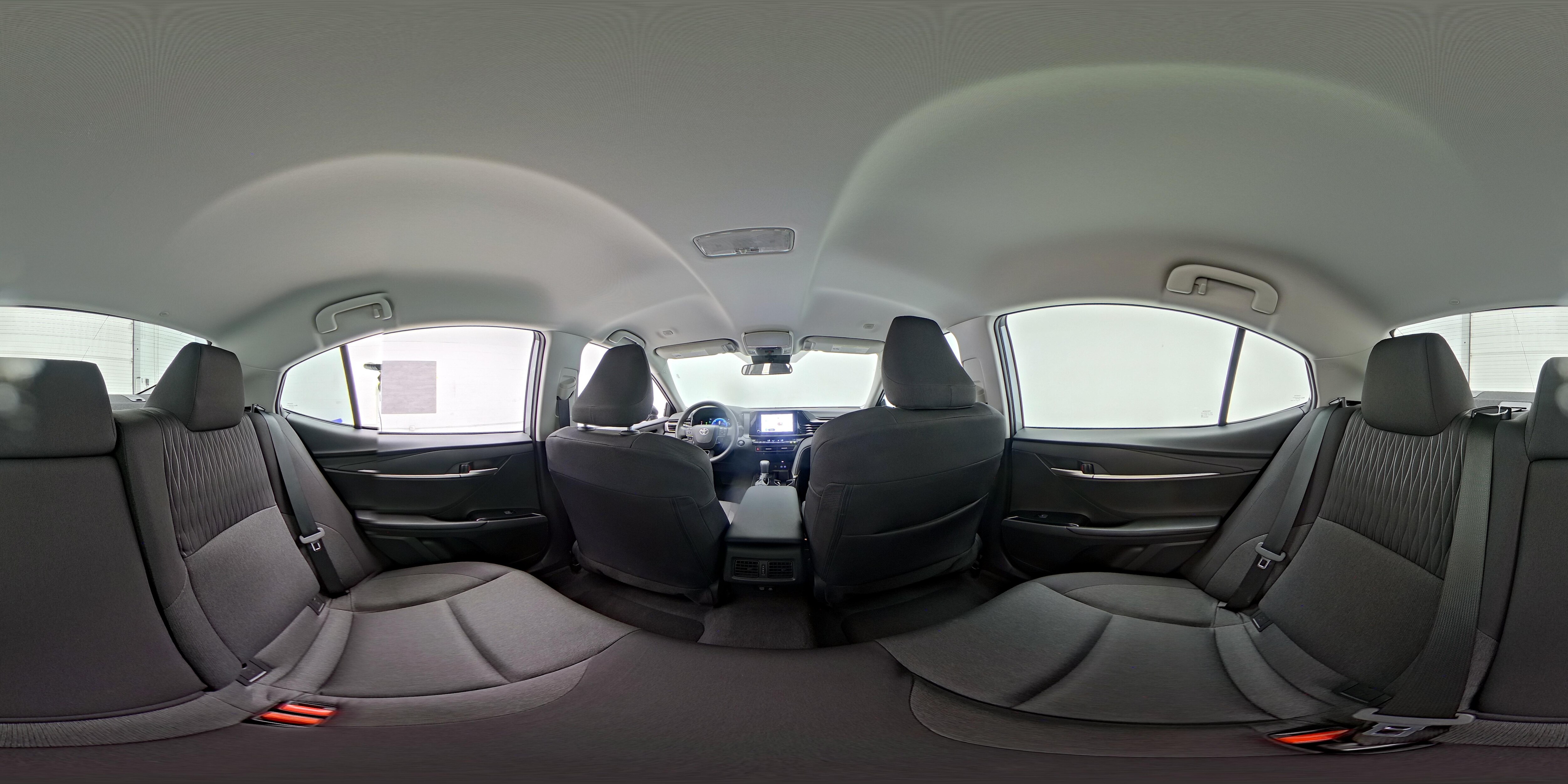 2025 Toyota Camry LE - Photo 26