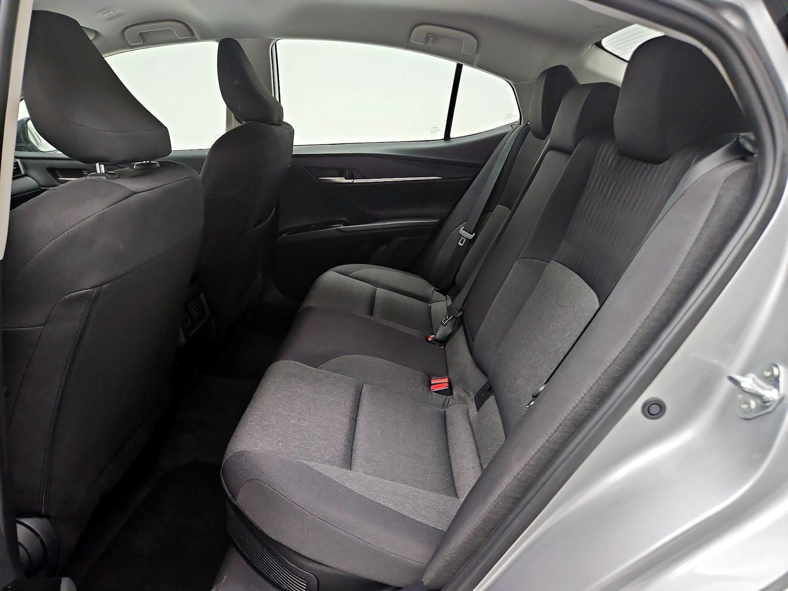 2025 Toyota Camry LE - Photo 20