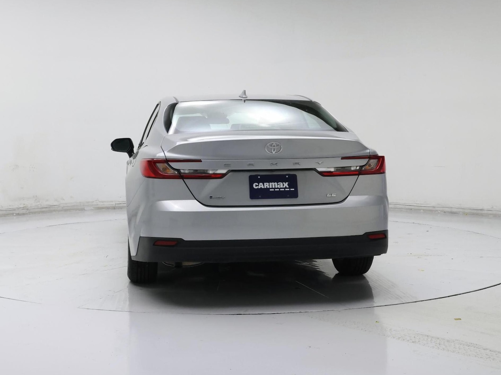 2025 Toyota Camry LE - Photo 7