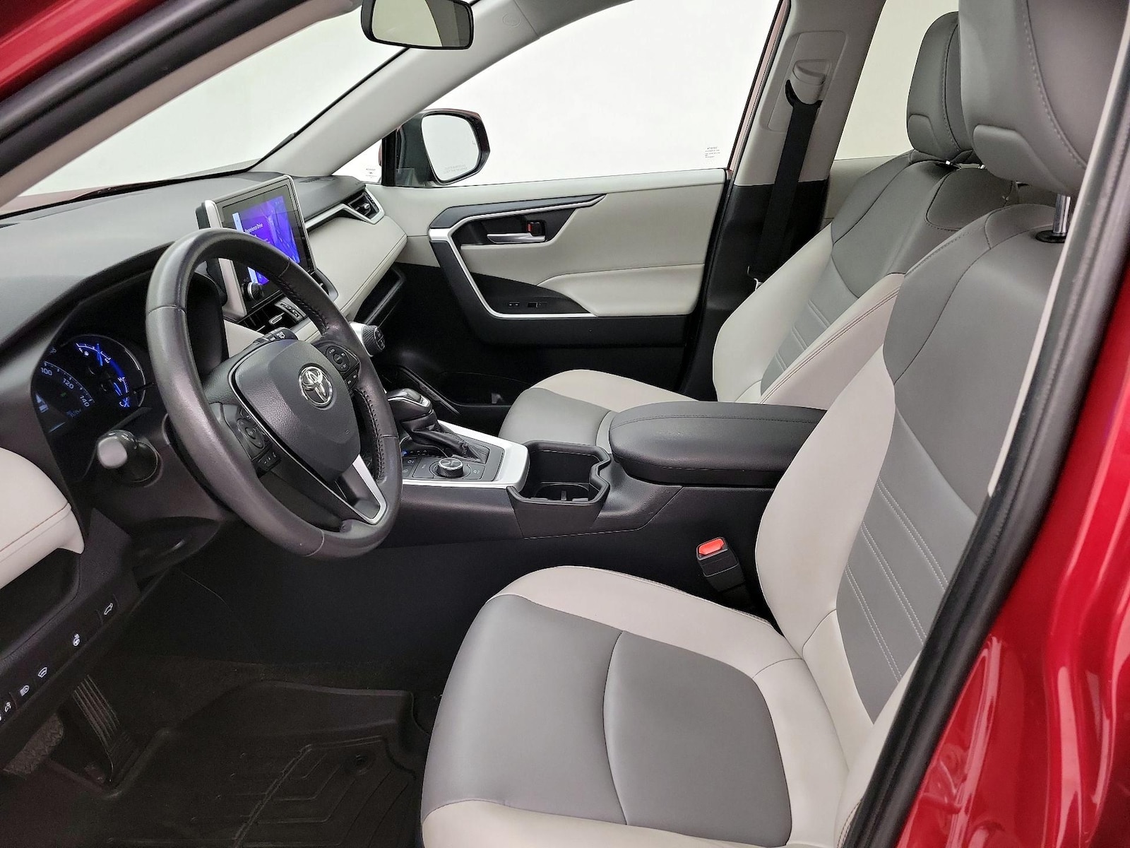 2024 Toyota RAV4 XLE Premium - Photo 12