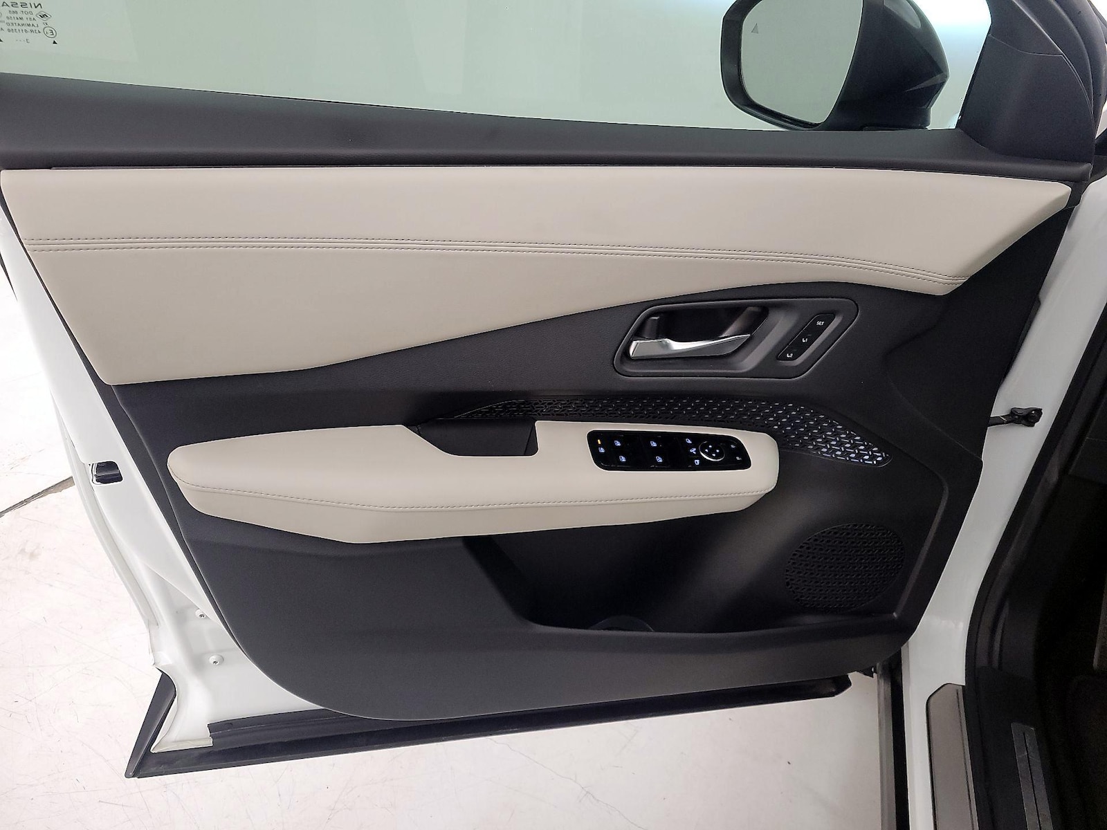 2024 Nissan ARIYA Engage+ - Photo 13