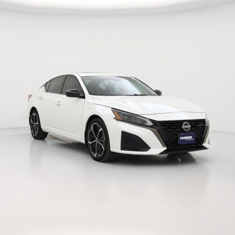 2023 Nissan Altima SR