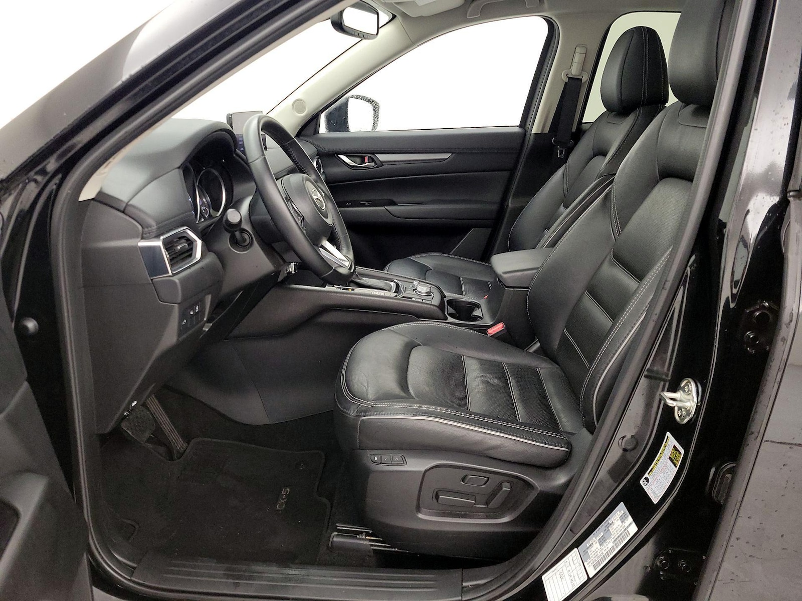 2025 Mazda CX-5 S Preferred package - Photo 12