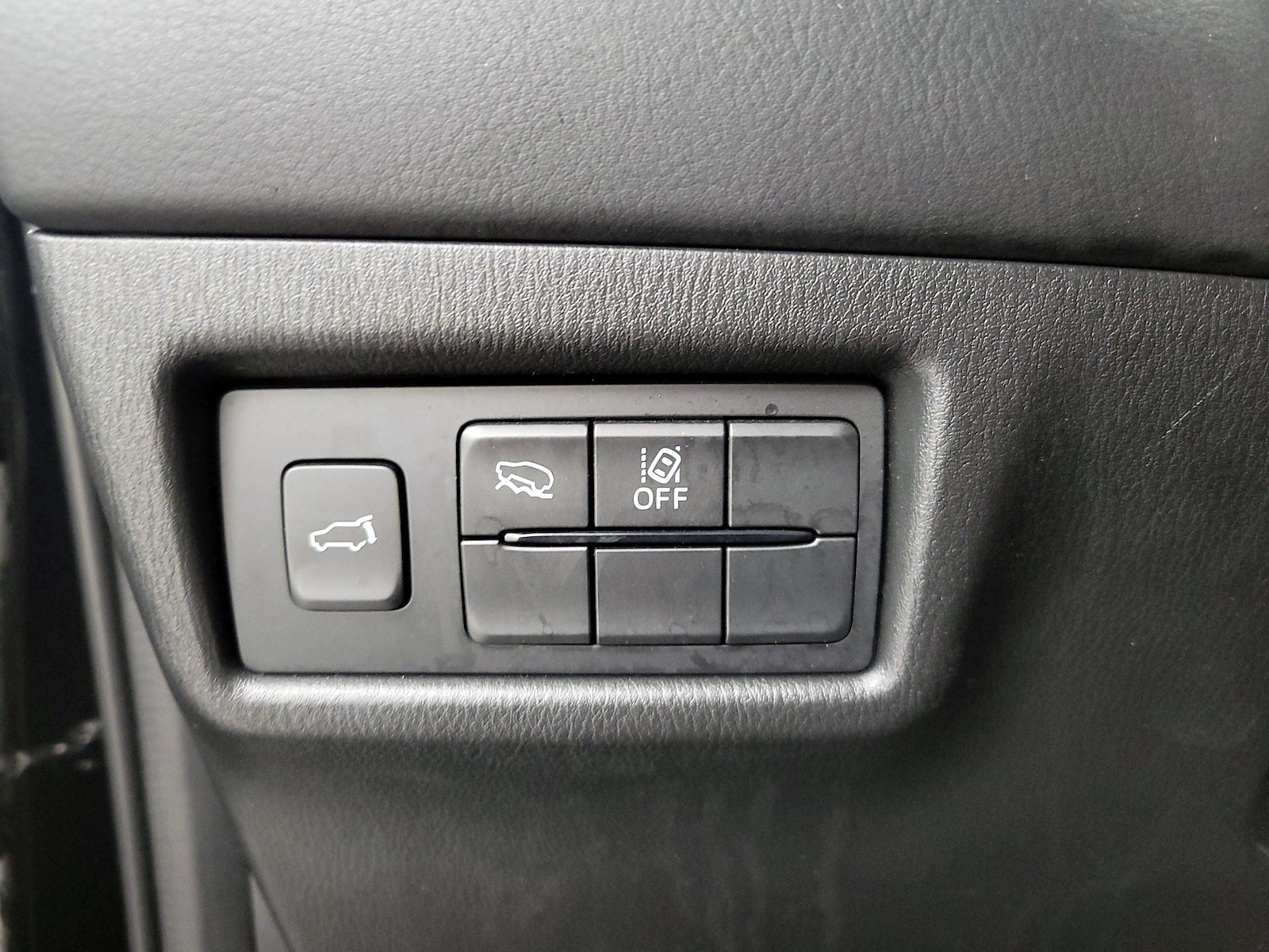 2025 Mazda CX-5 S Preferred package - Photo 14