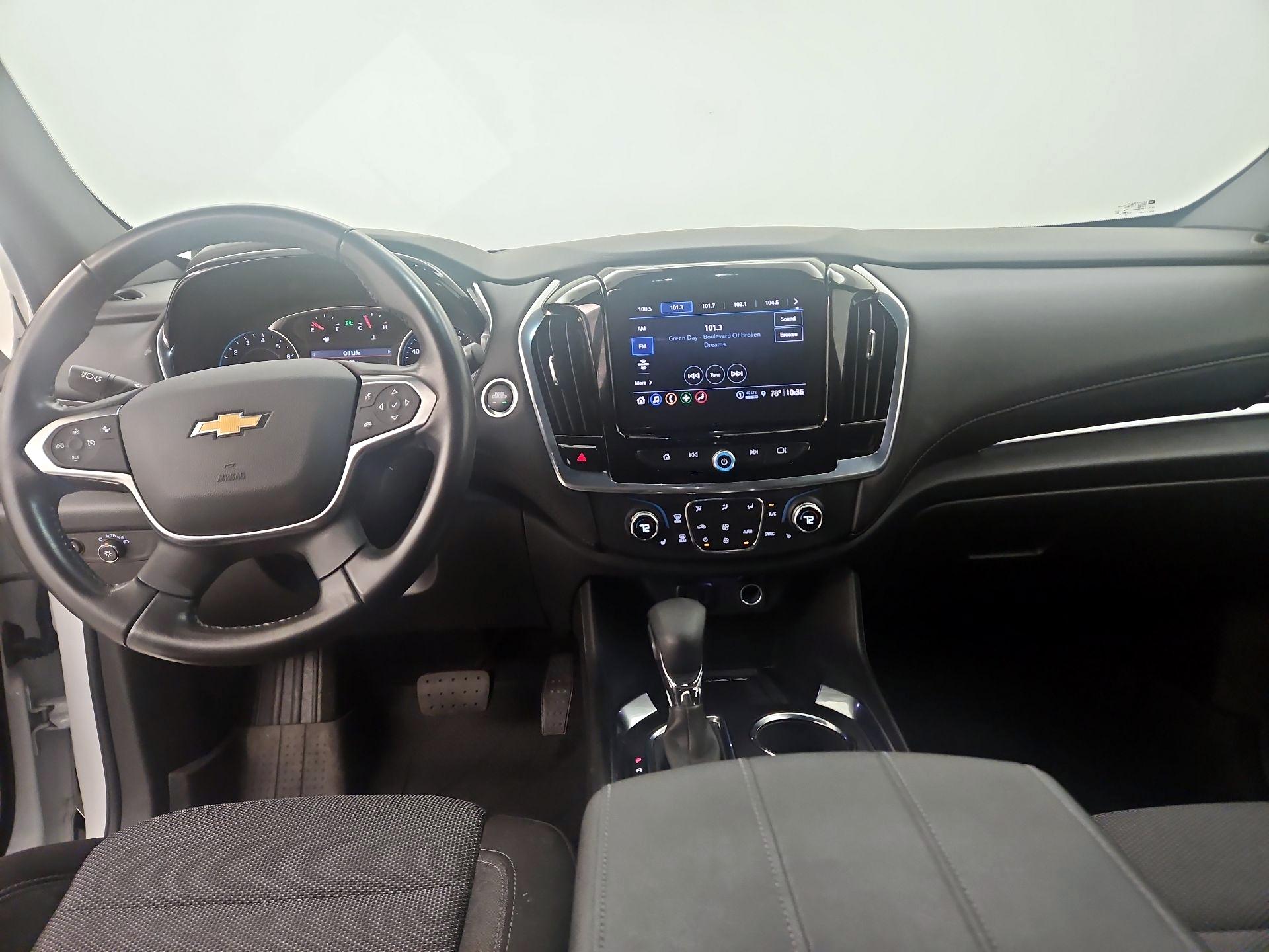 Thumbnail: 2022 Chevrolet Traverse - 9