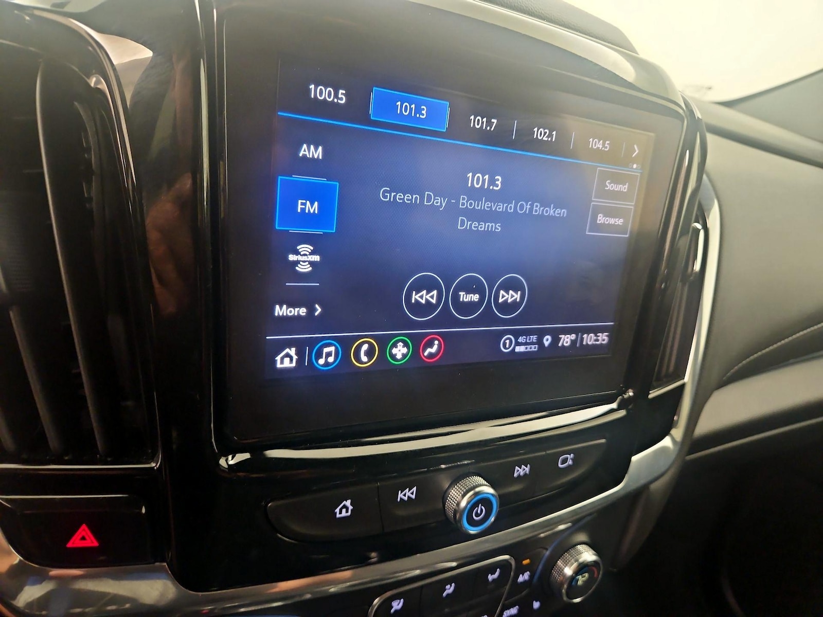 2022 Chevrolet Traverse 1LT - Photo 15