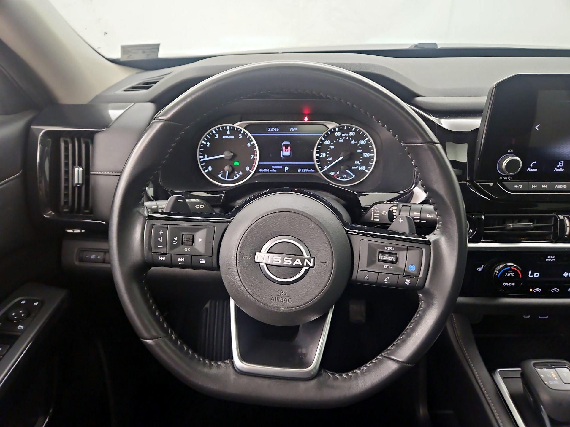 Thumbnail: 2023 Nissan Pathfinder - 10