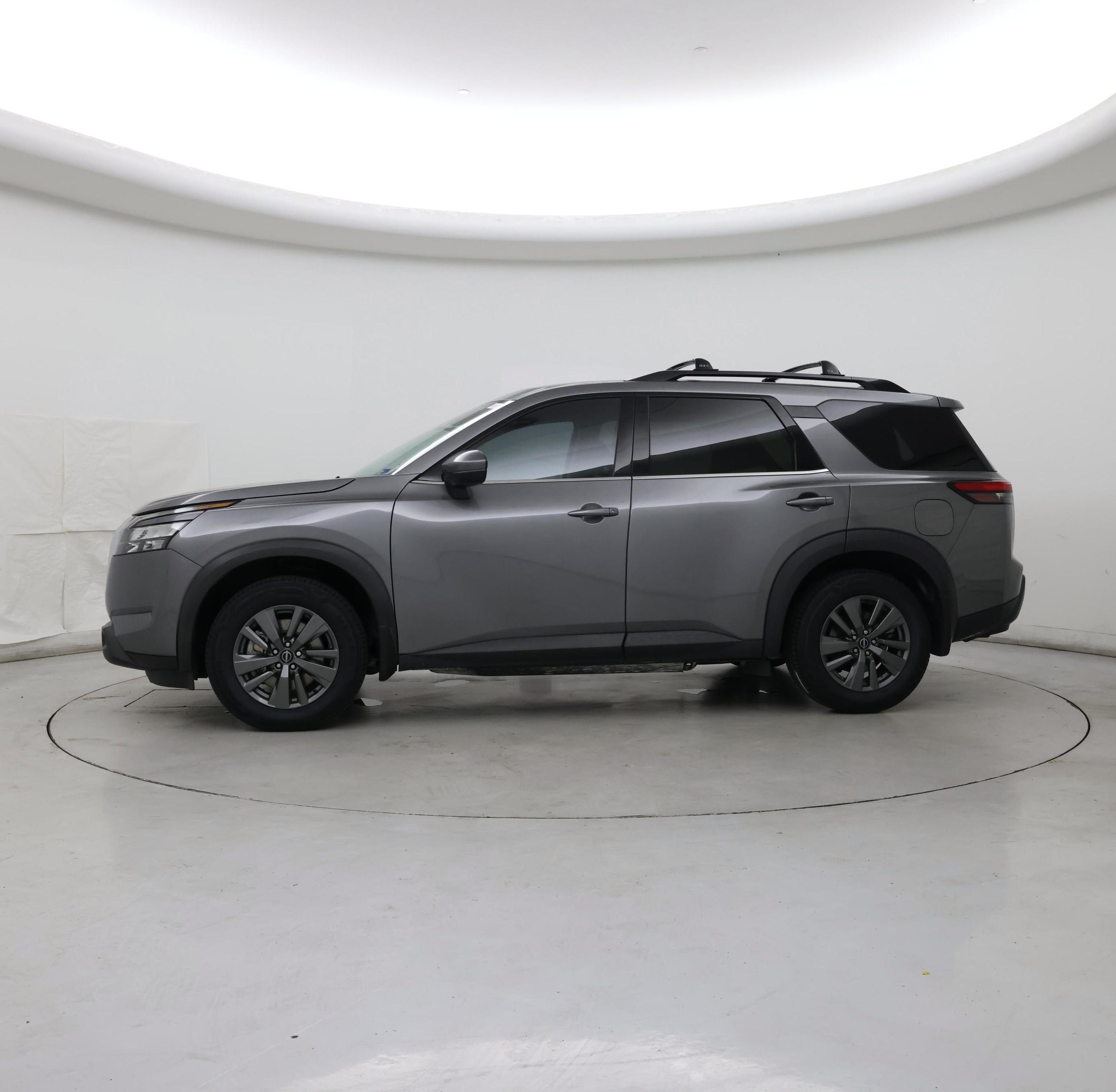 Thumbnail: 2023 Nissan Pathfinder - 3