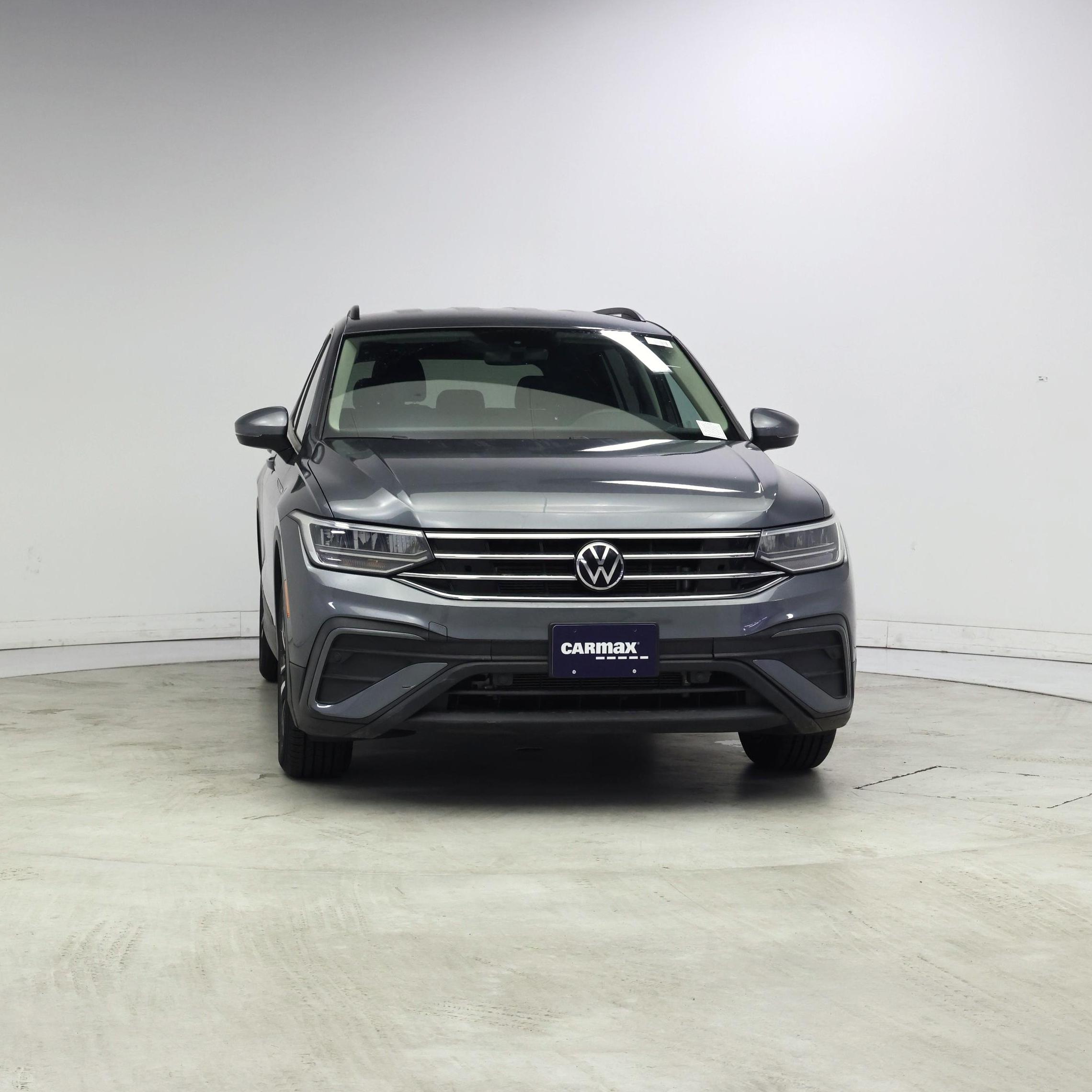 Thumbnail: 2023 Volkswagen Tiguan - 5