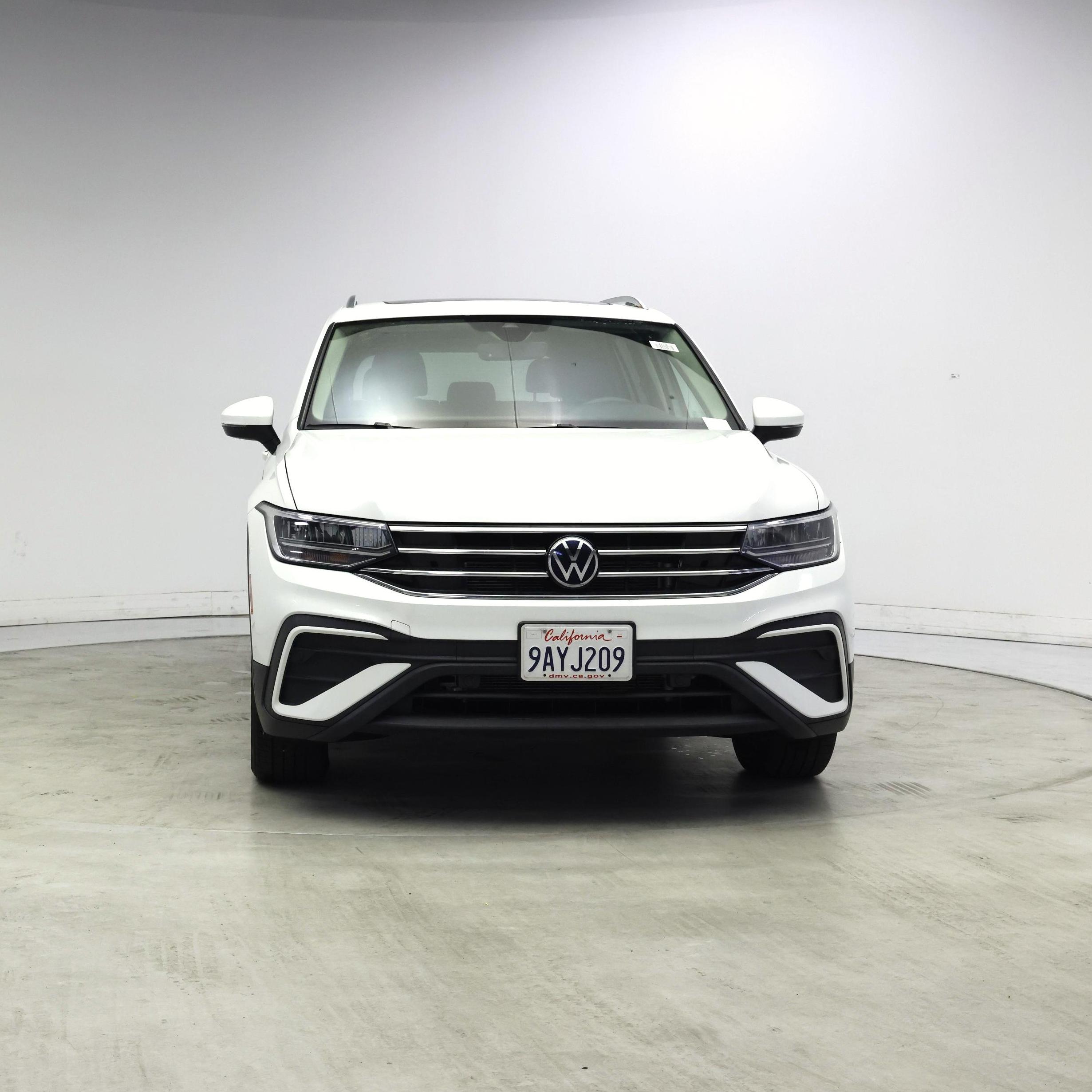 Thumbnail: 2022 Volkswagen Tiguan - 5