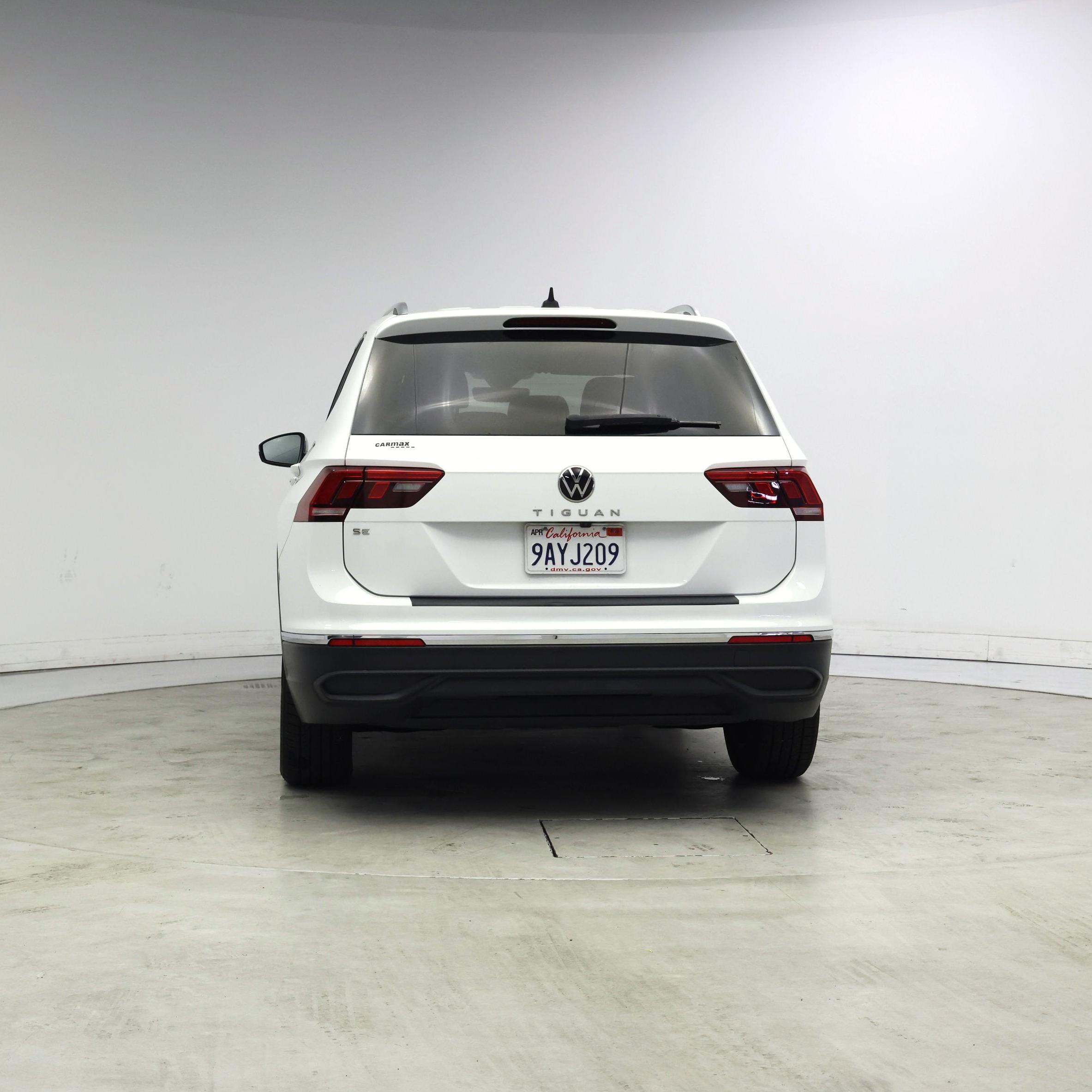 Thumbnail: 2022 Volkswagen Tiguan - 6