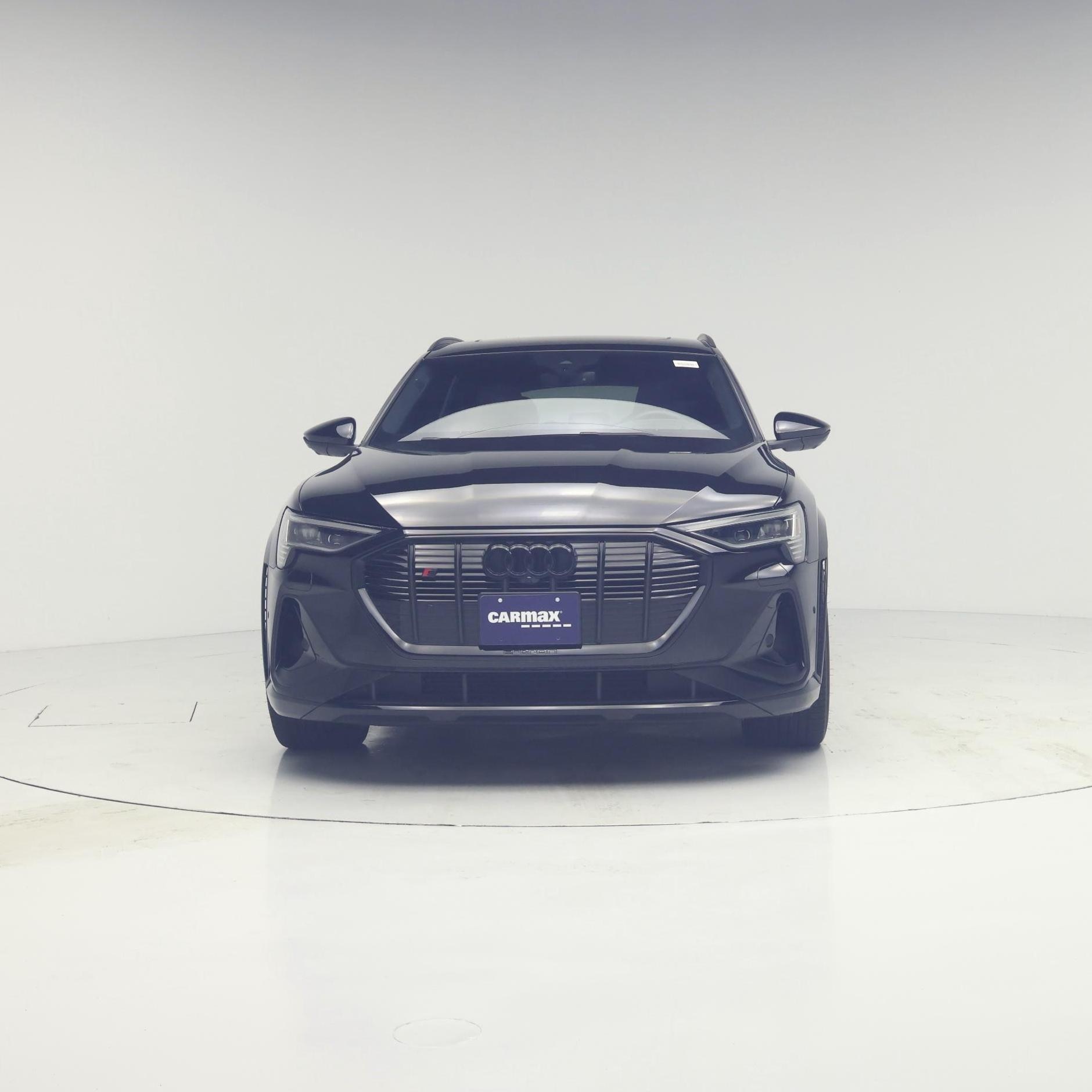 Thumbnail: 2023 Audi e-tron S - 5
