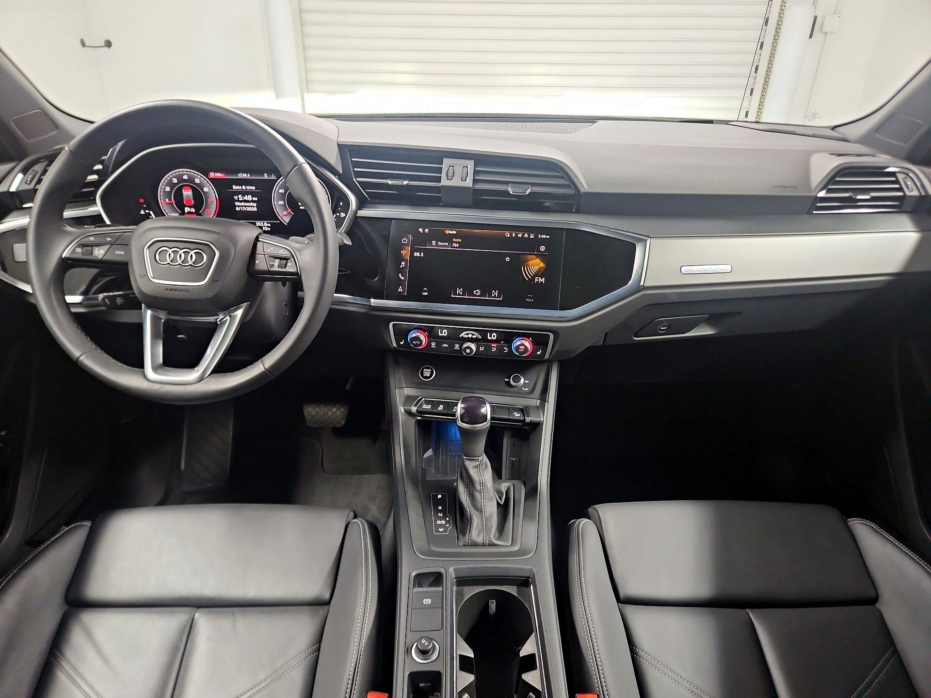 Thumbnail: 2024 Audi Q3 - 9